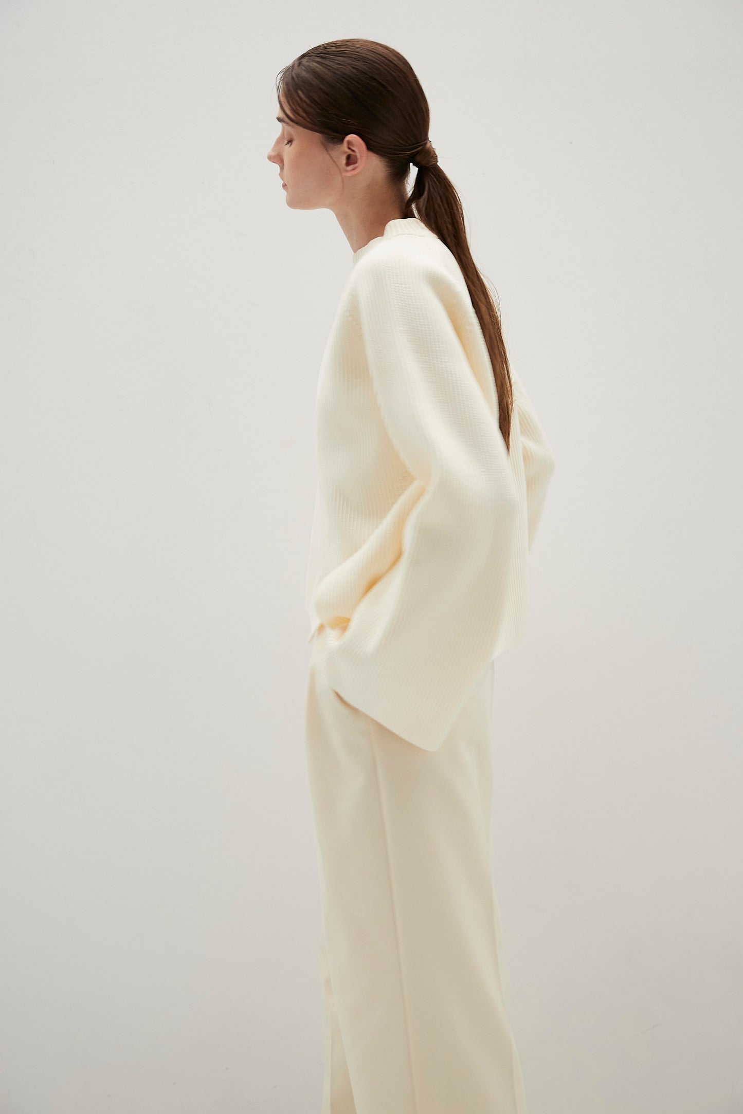 Flared sleeve Knit