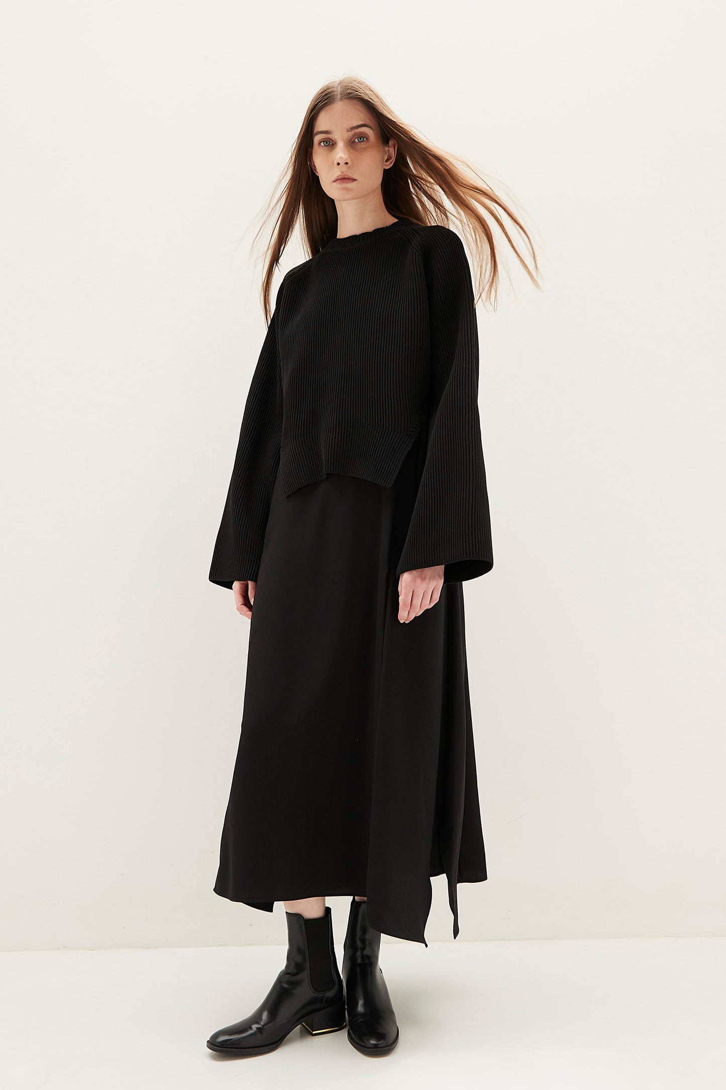 Flared sleeve Knit