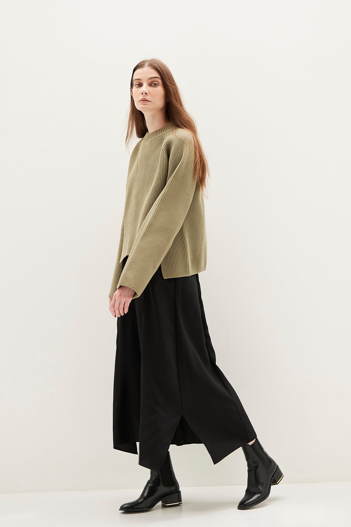 Flared sleeve Knit