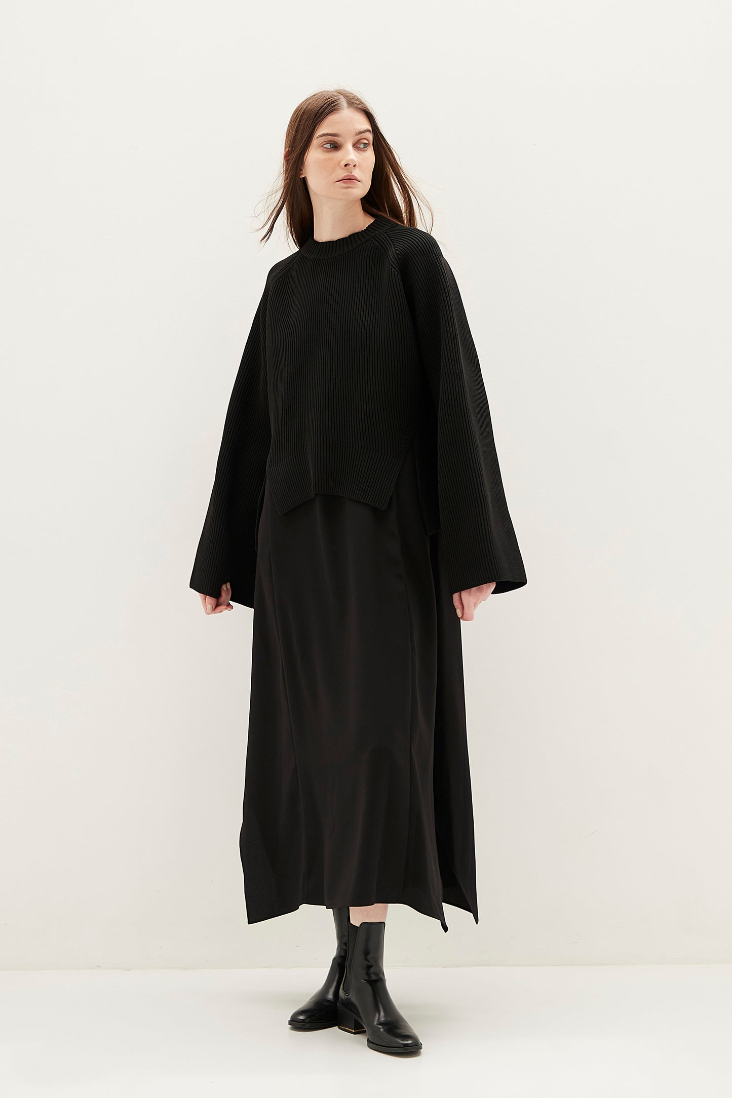 Flared sleeve Knit