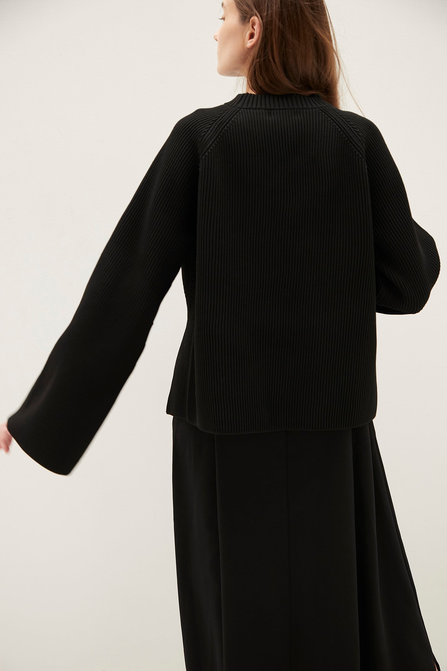 Flared sleeve Knit
