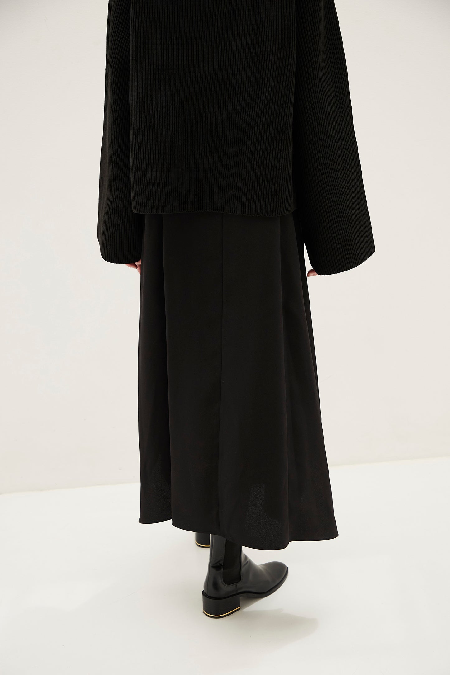Flared sleeve Knit