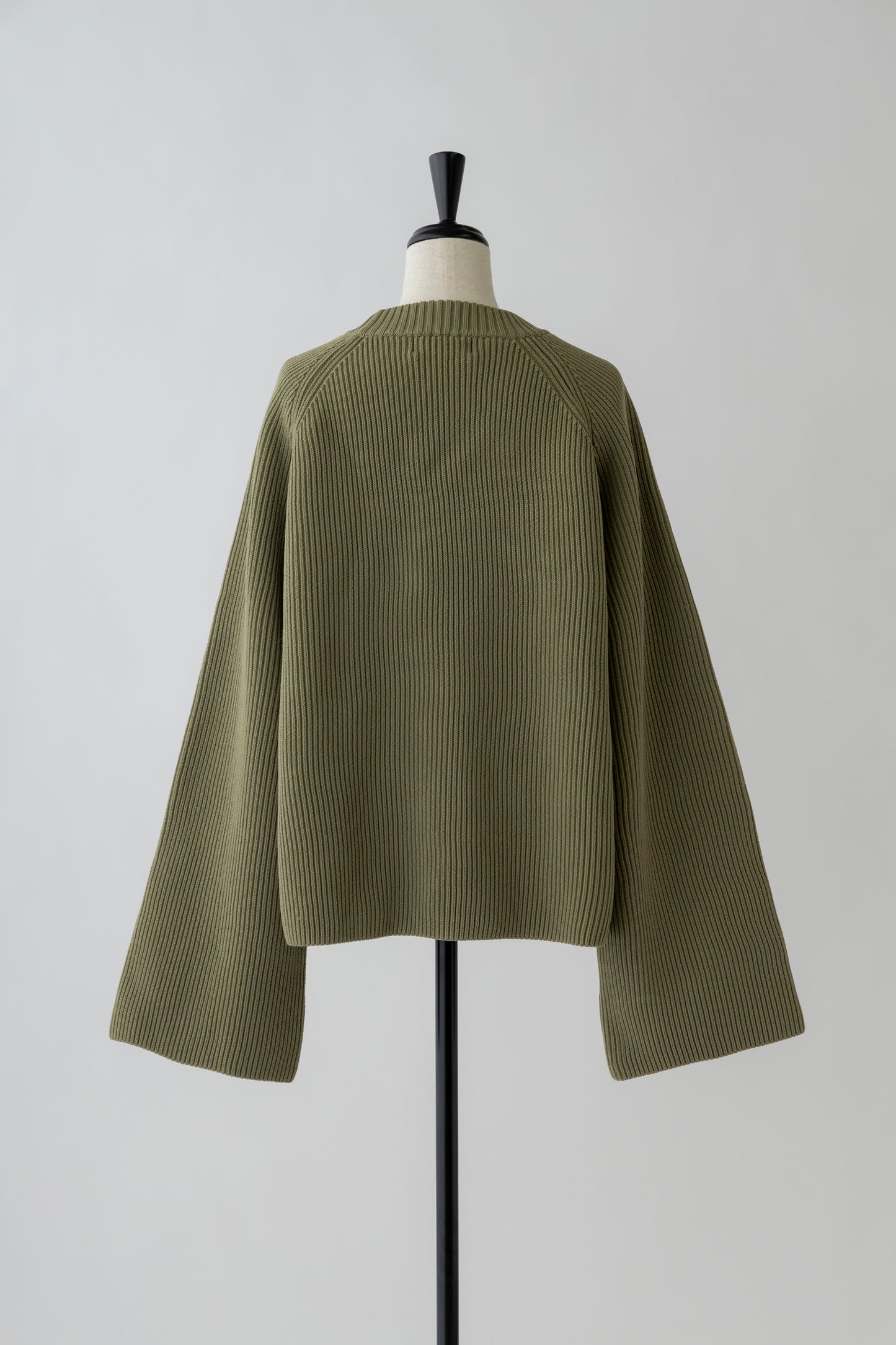 Flared sleeve Knit