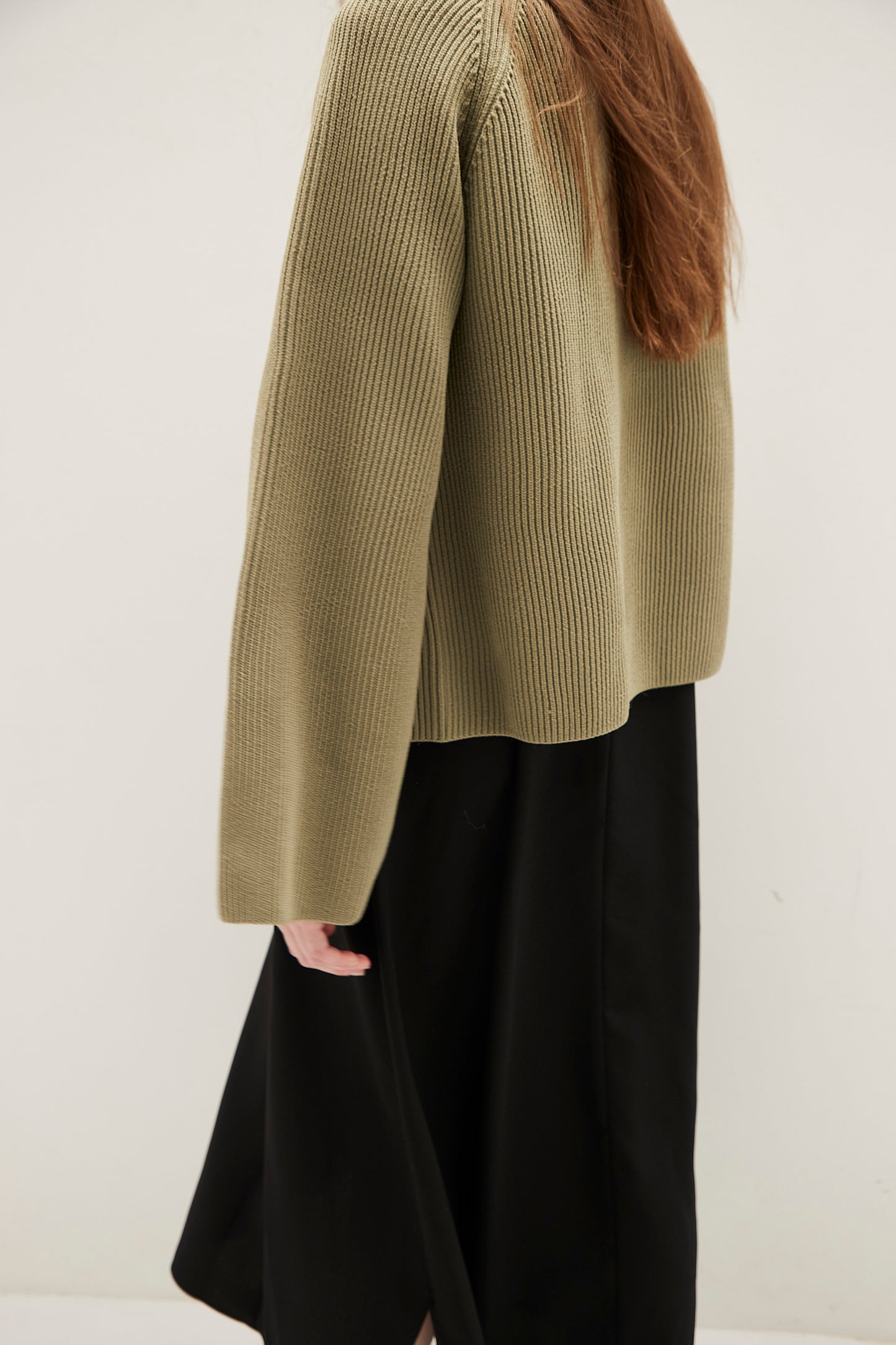 Flared sleeve Knit