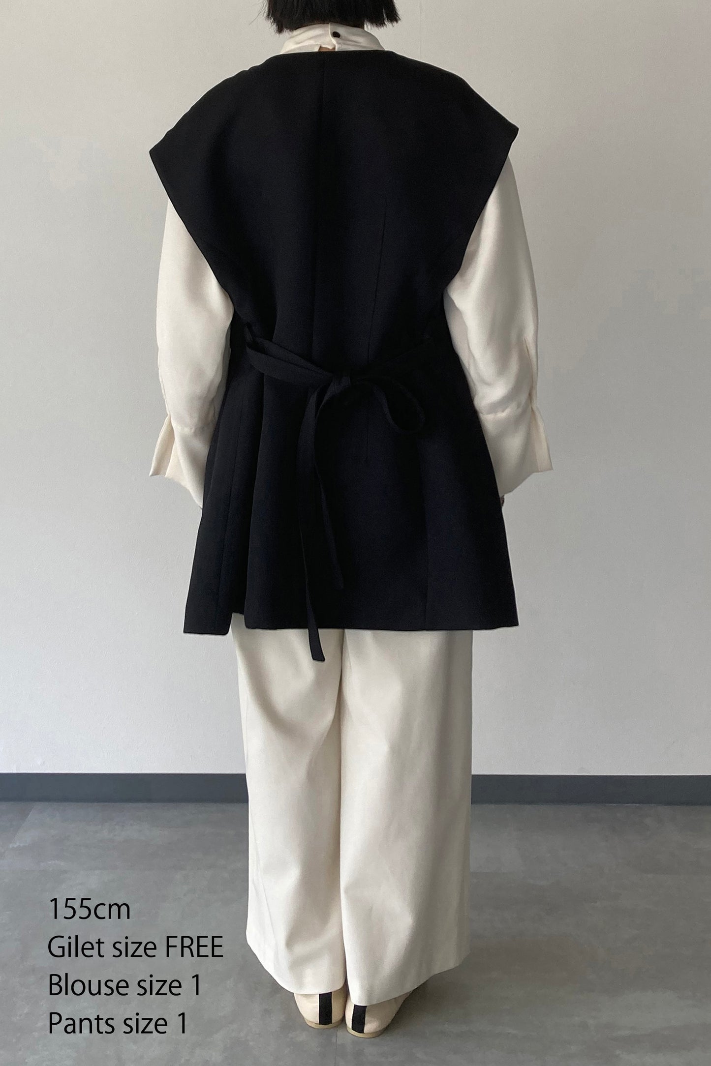 Sleeve less Jacket