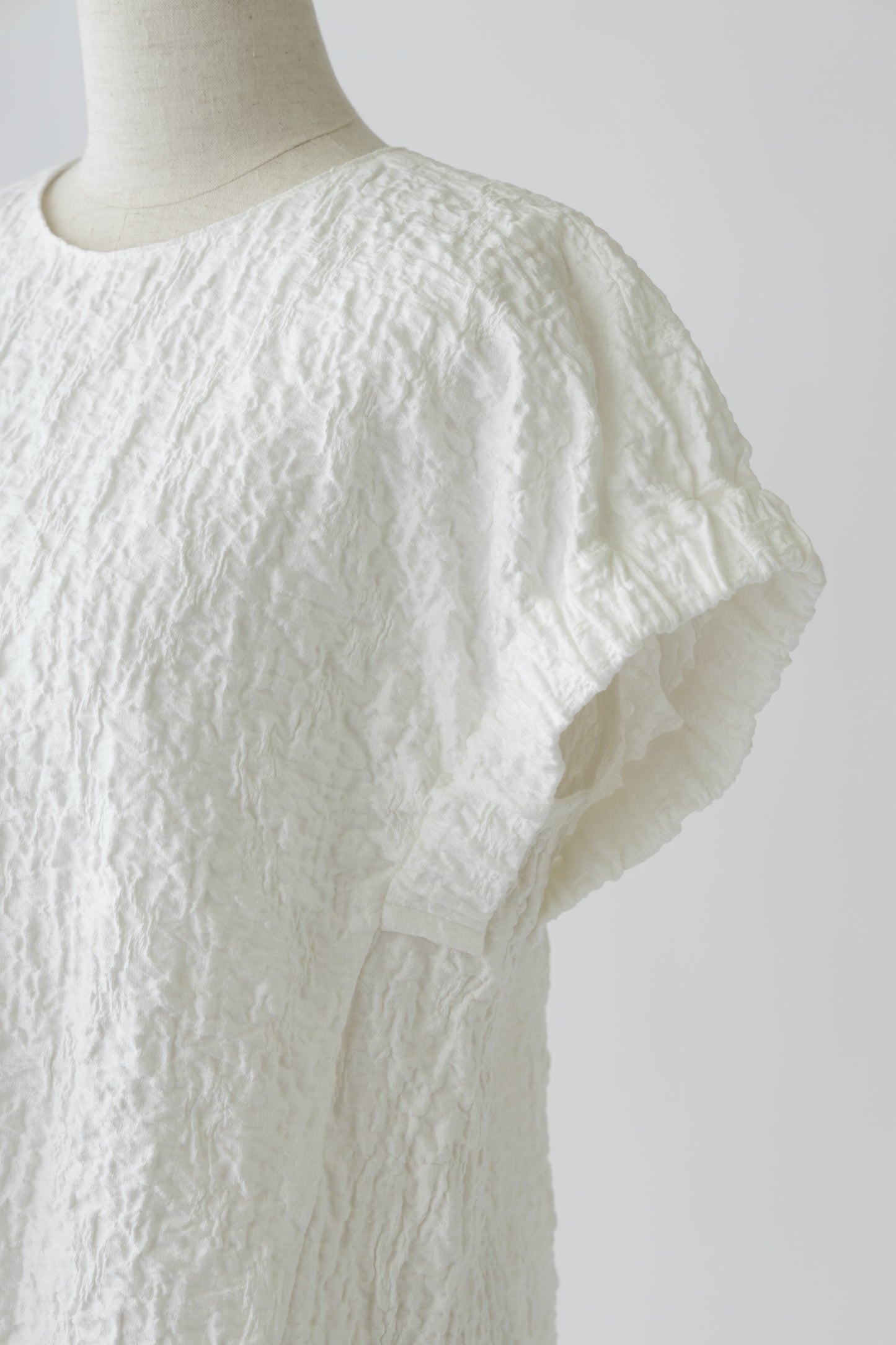 Gather sleeve jacquard Blouse