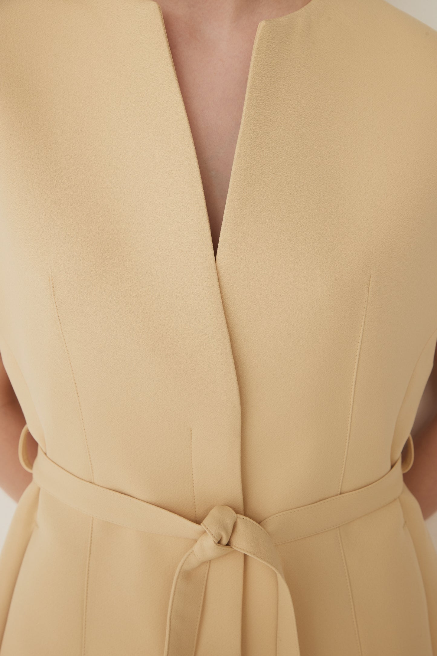 Sleeve less Jacket