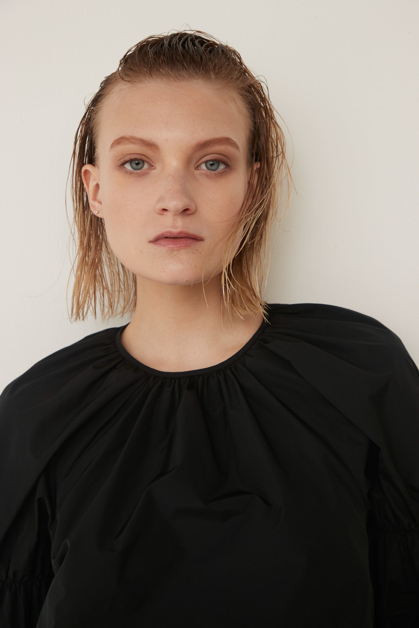 Raglan Tripleapuff Sleeve Blouse