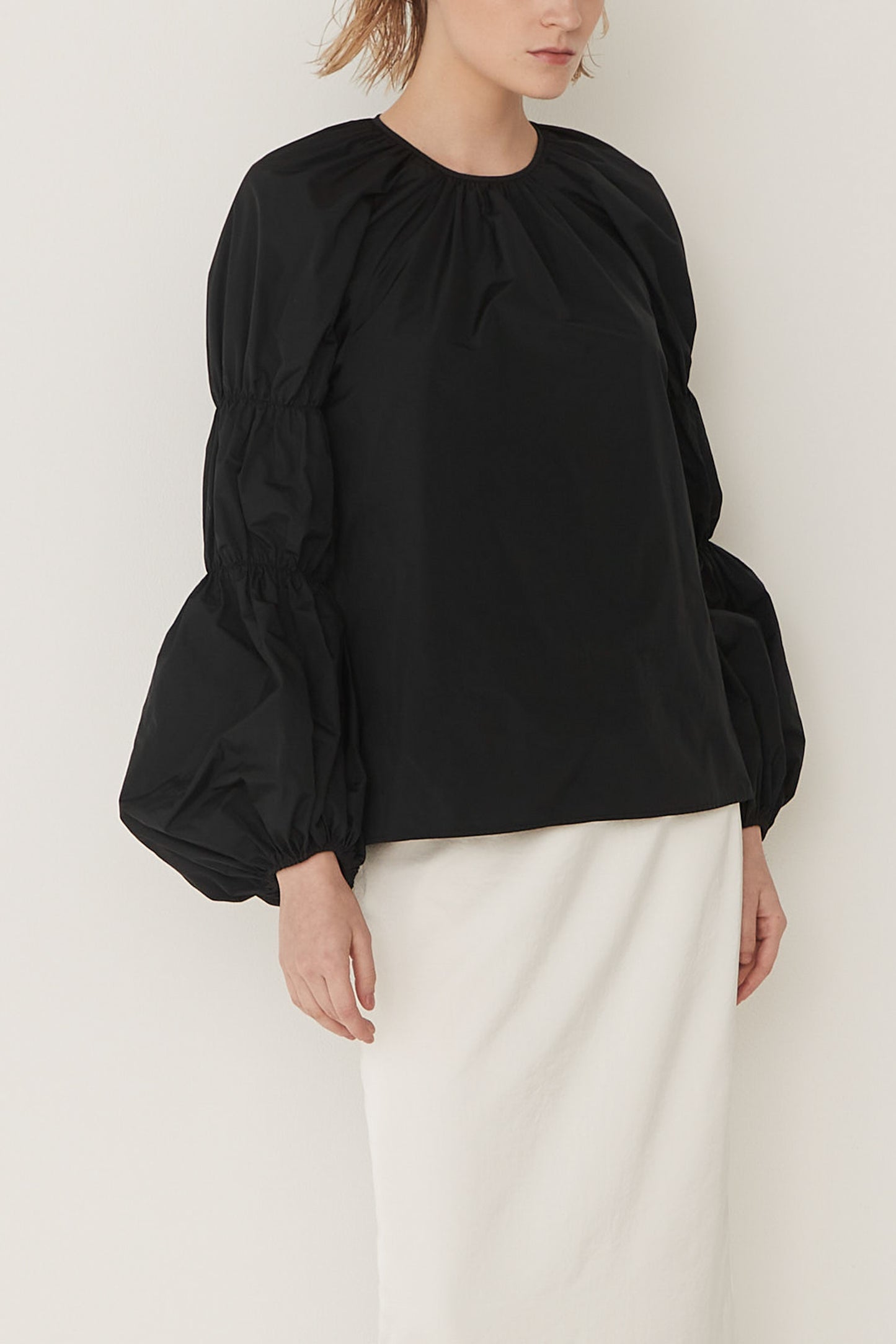 Raglan Tripleapuff Sleeve Blouse