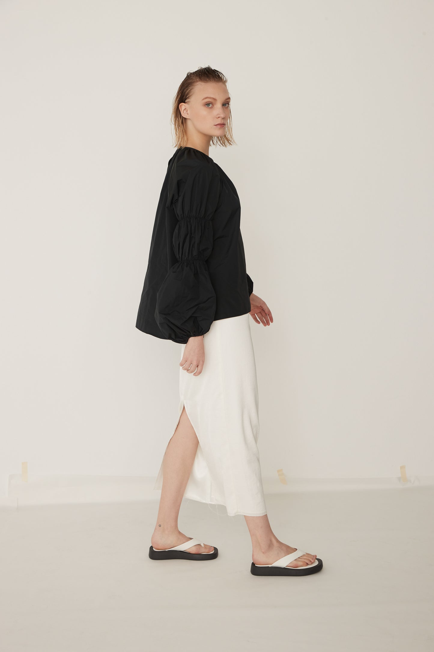 Raglan Tripleapuff Sleeve Blouse