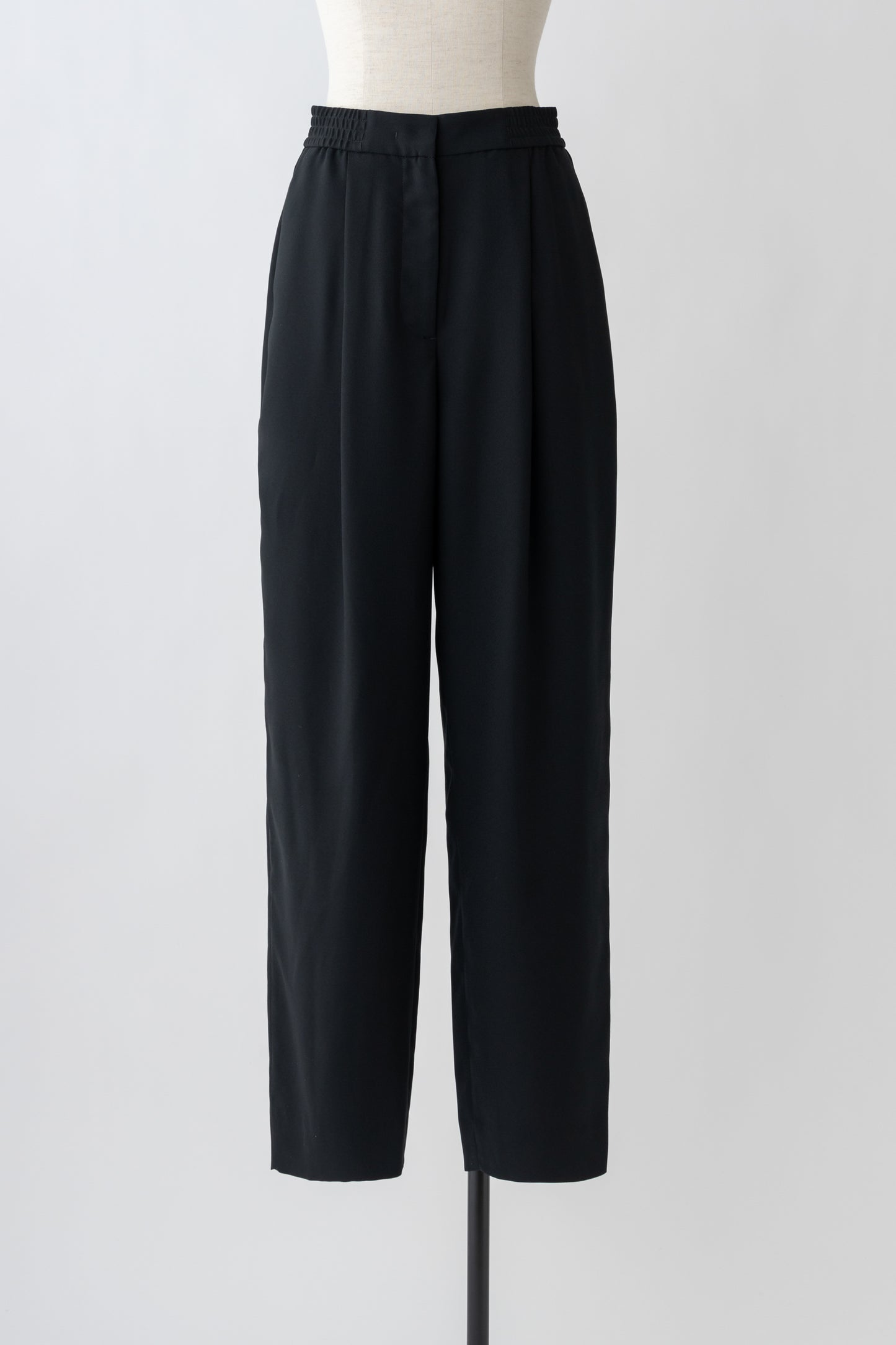 Soft Tapered Trouser