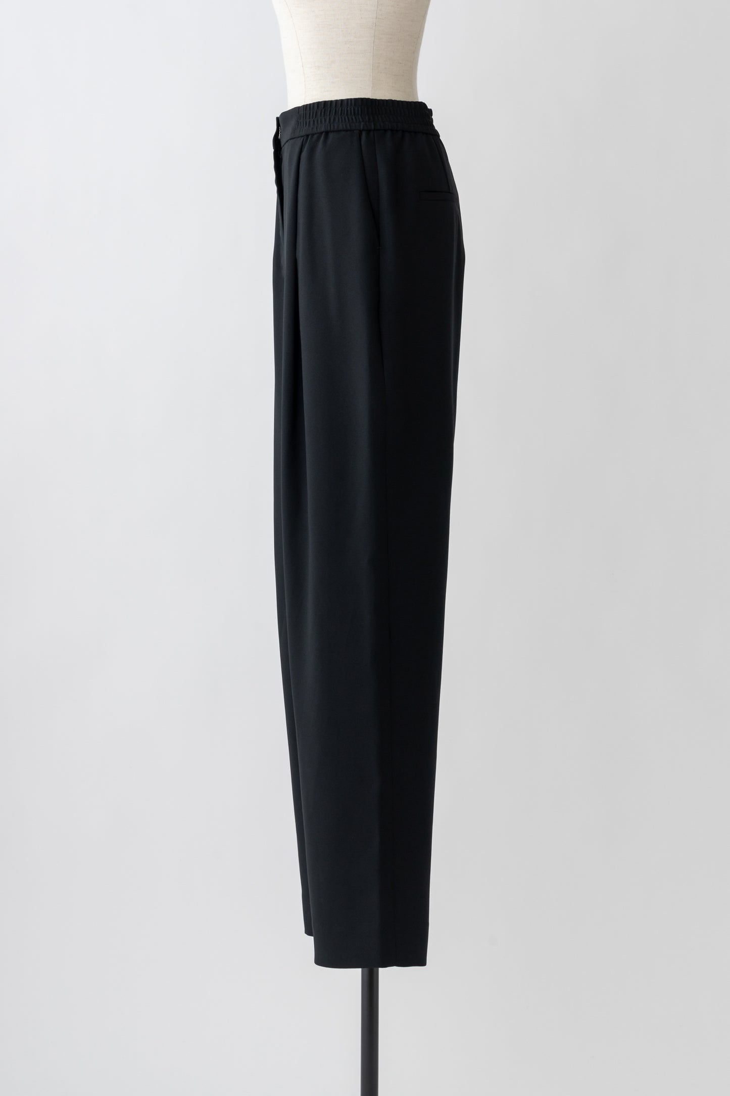 Soft Tapered Trouser