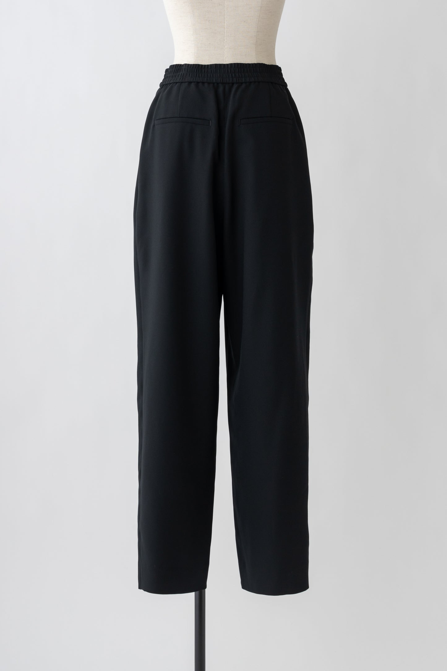 Soft Tapered Trouser