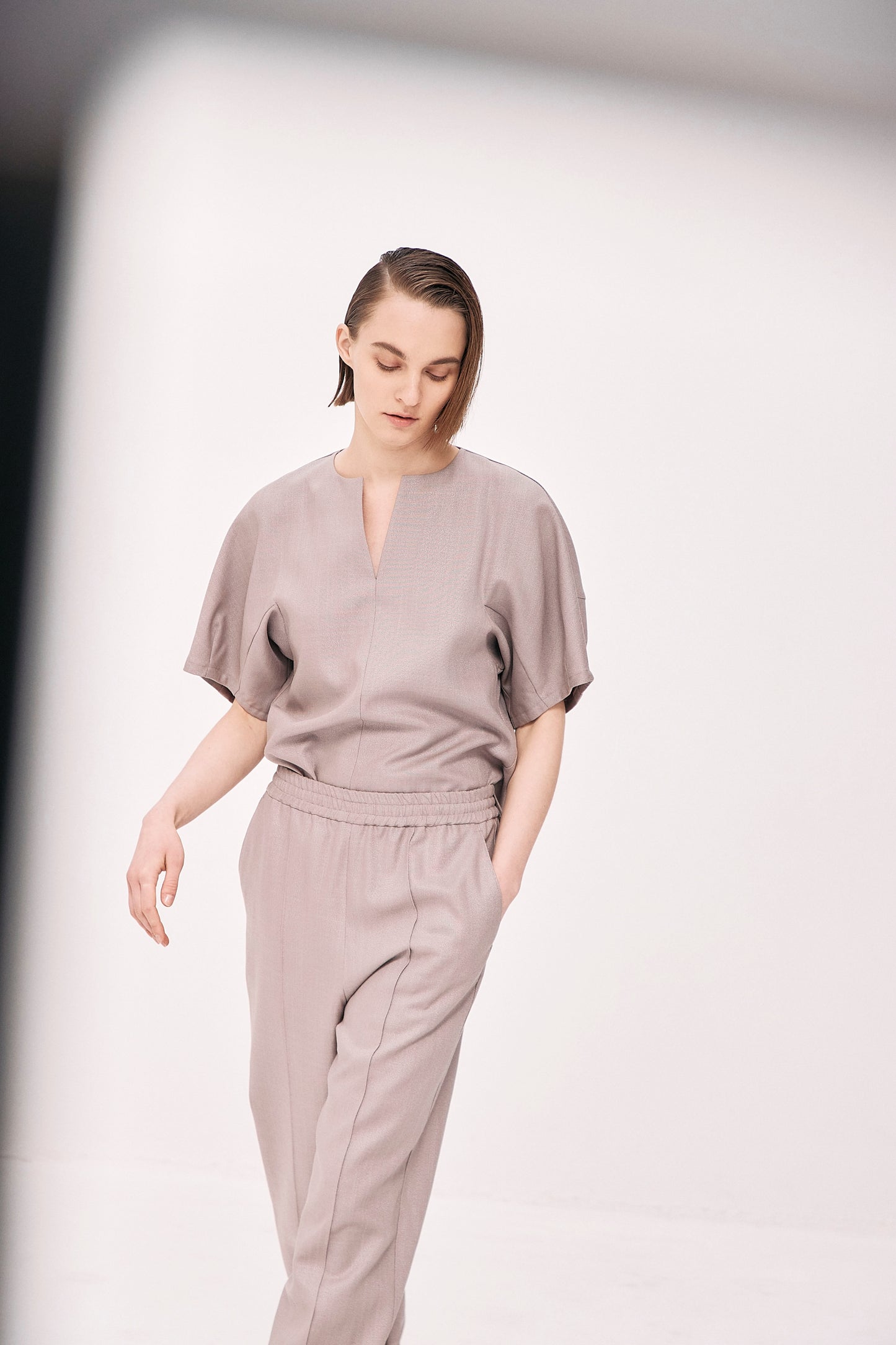 Luster keyneck shortsleeve Blouse-GRAY