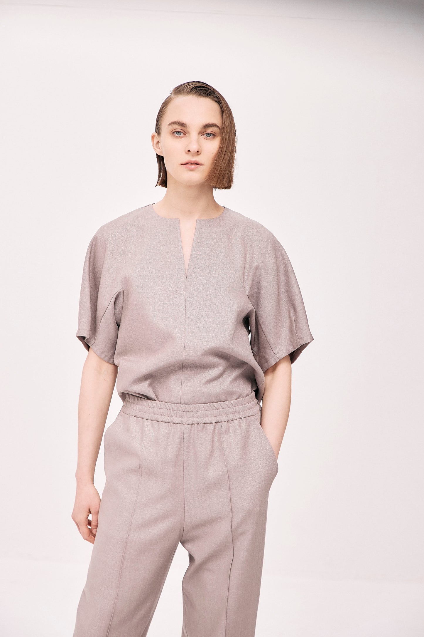 Luster keyneck shortsleeve Blouse-GRAY