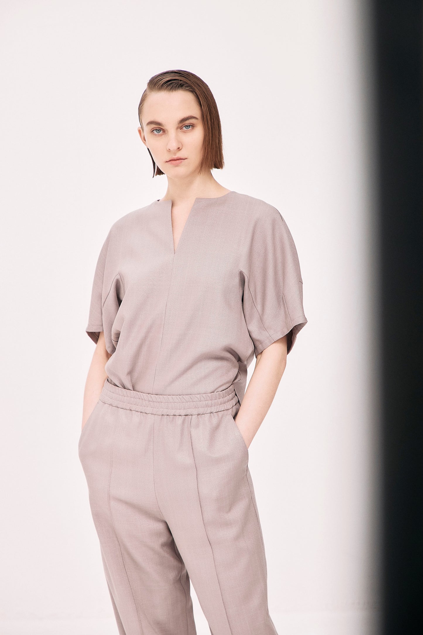 Luster keyneck shortsleeve Blouse-GRAY