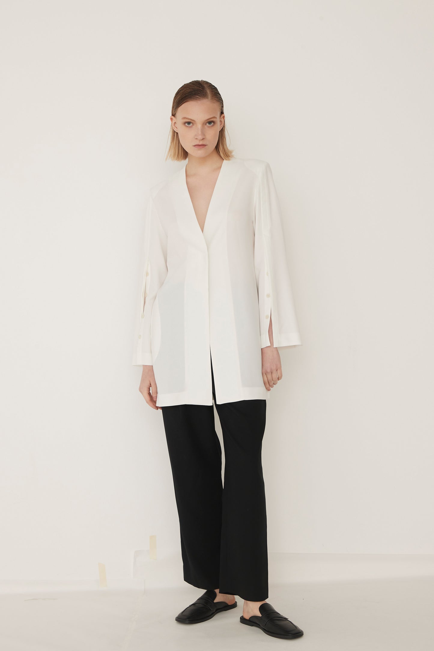 Slit Sleeves V-neck Jacket-WHITE