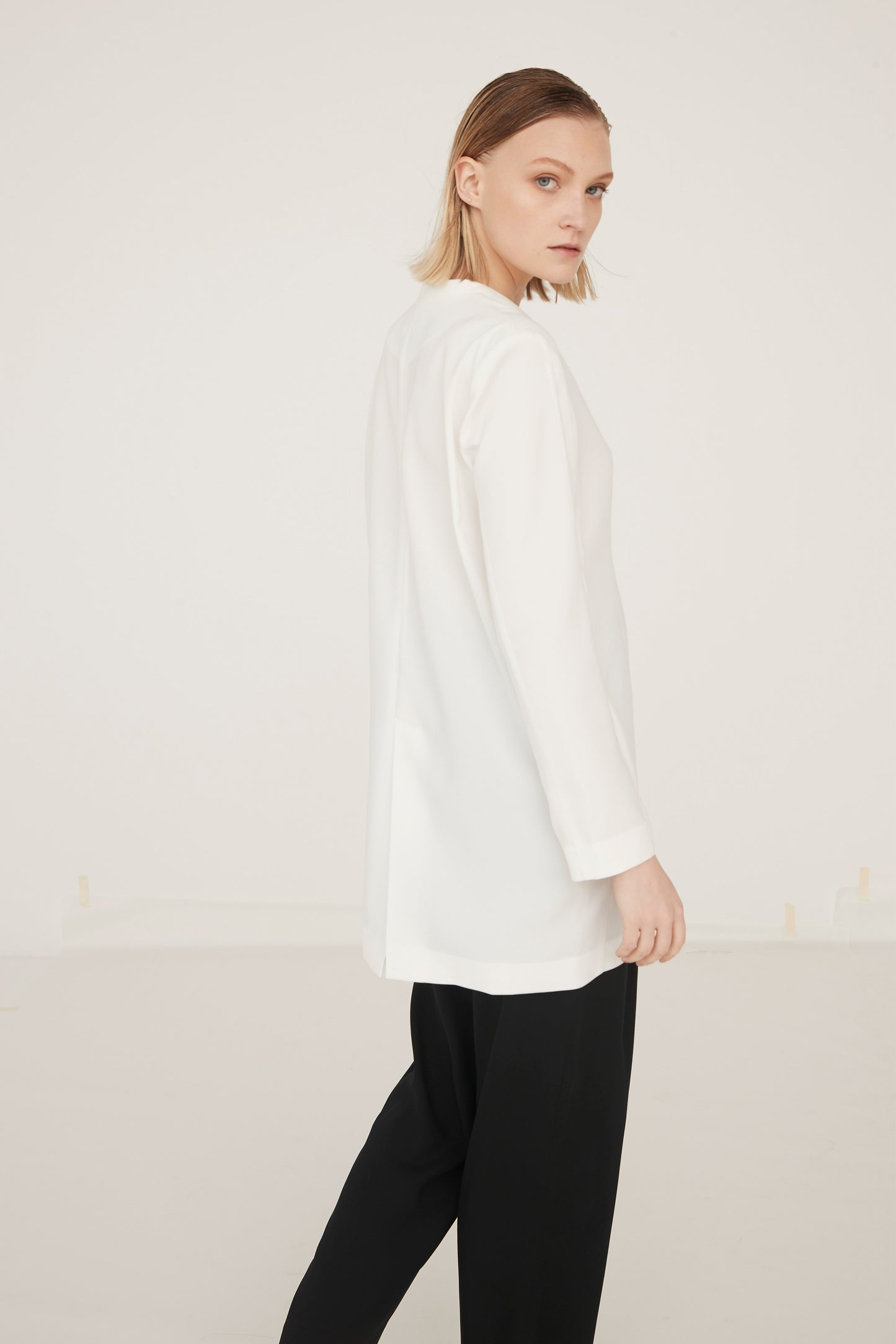 Slit Sleeves V-neck Jacket-WHITE