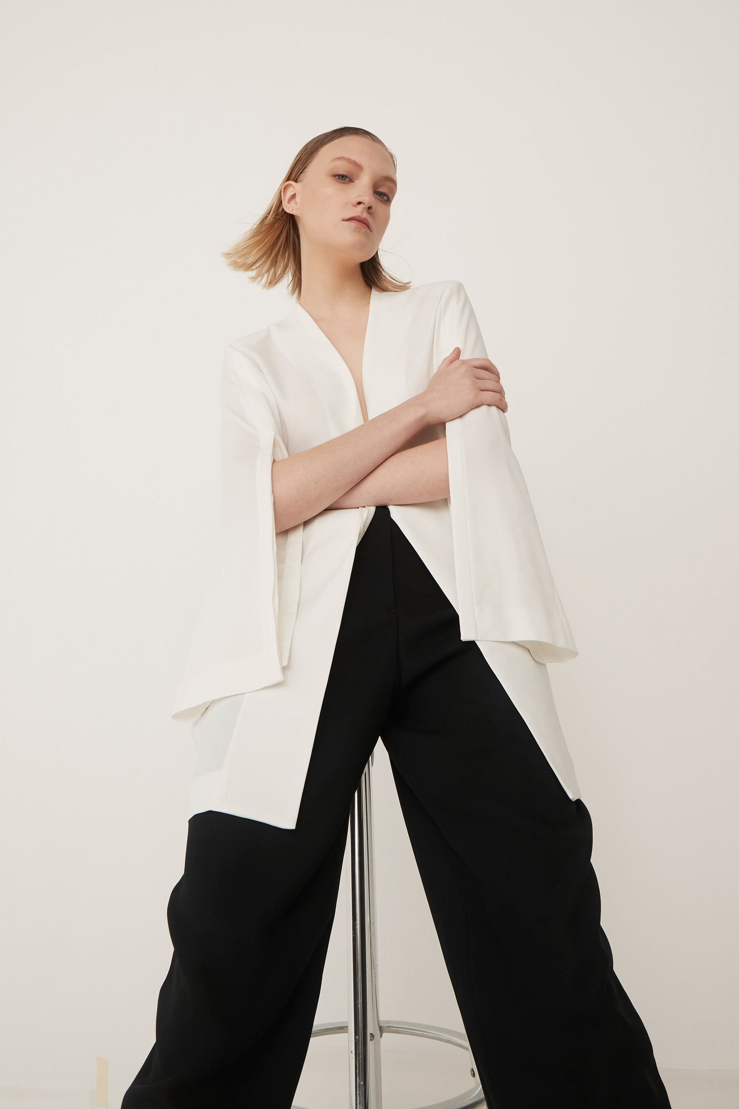 Slit Sleeves V-neck Jacket-WHITE