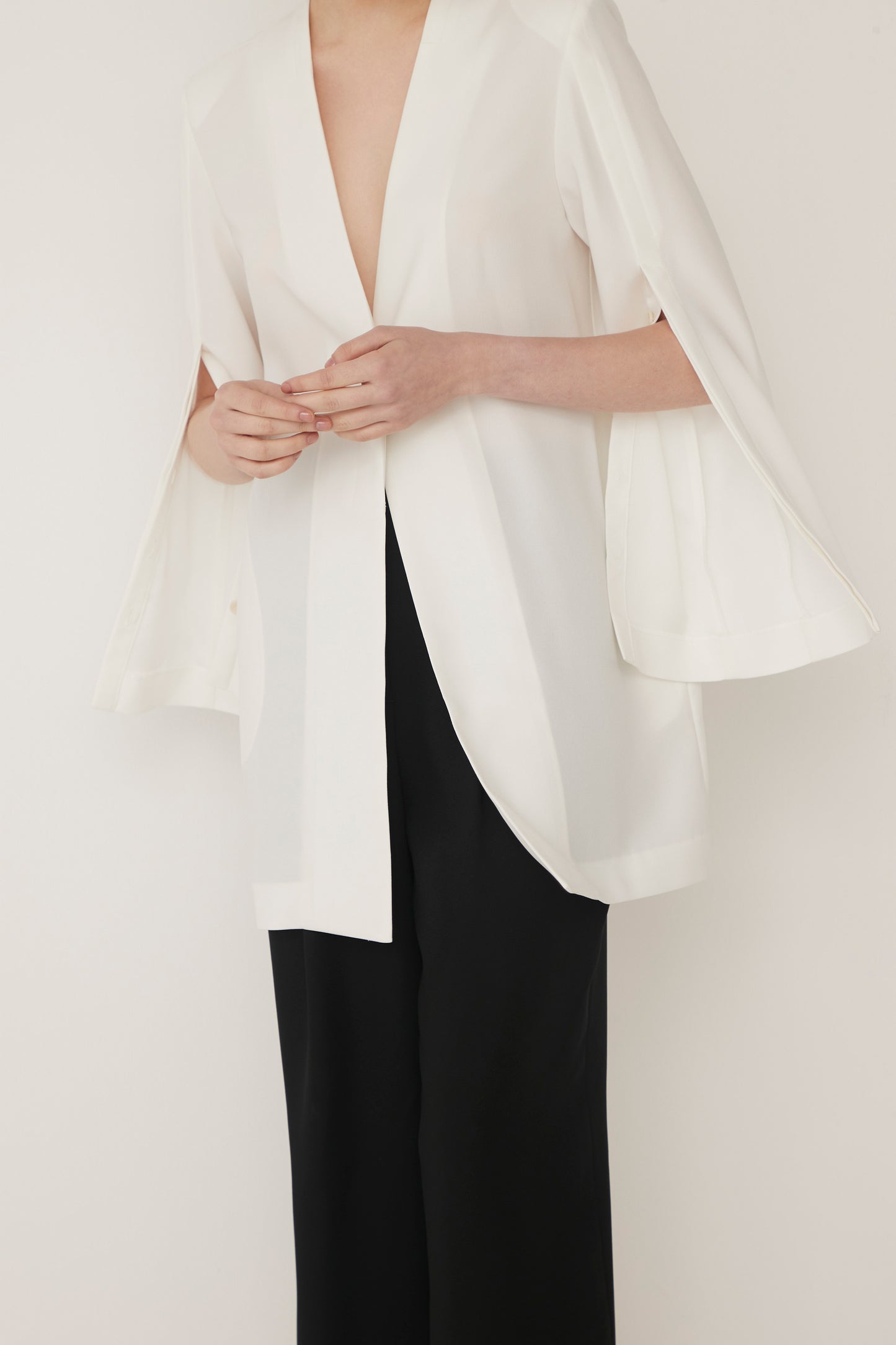 Slit Sleeves V-neck Jacket-WHITE
