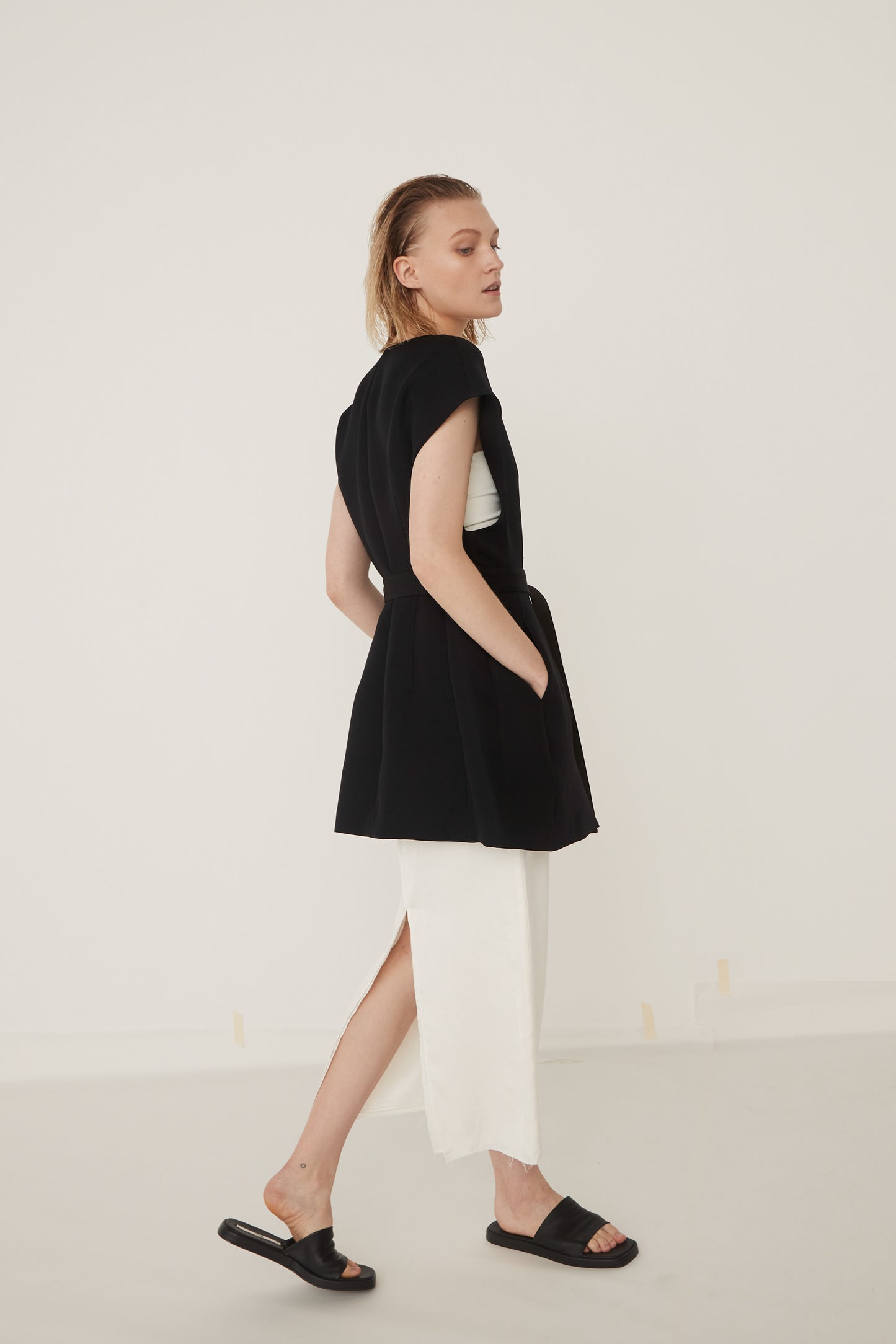 Sleeve less Jacket