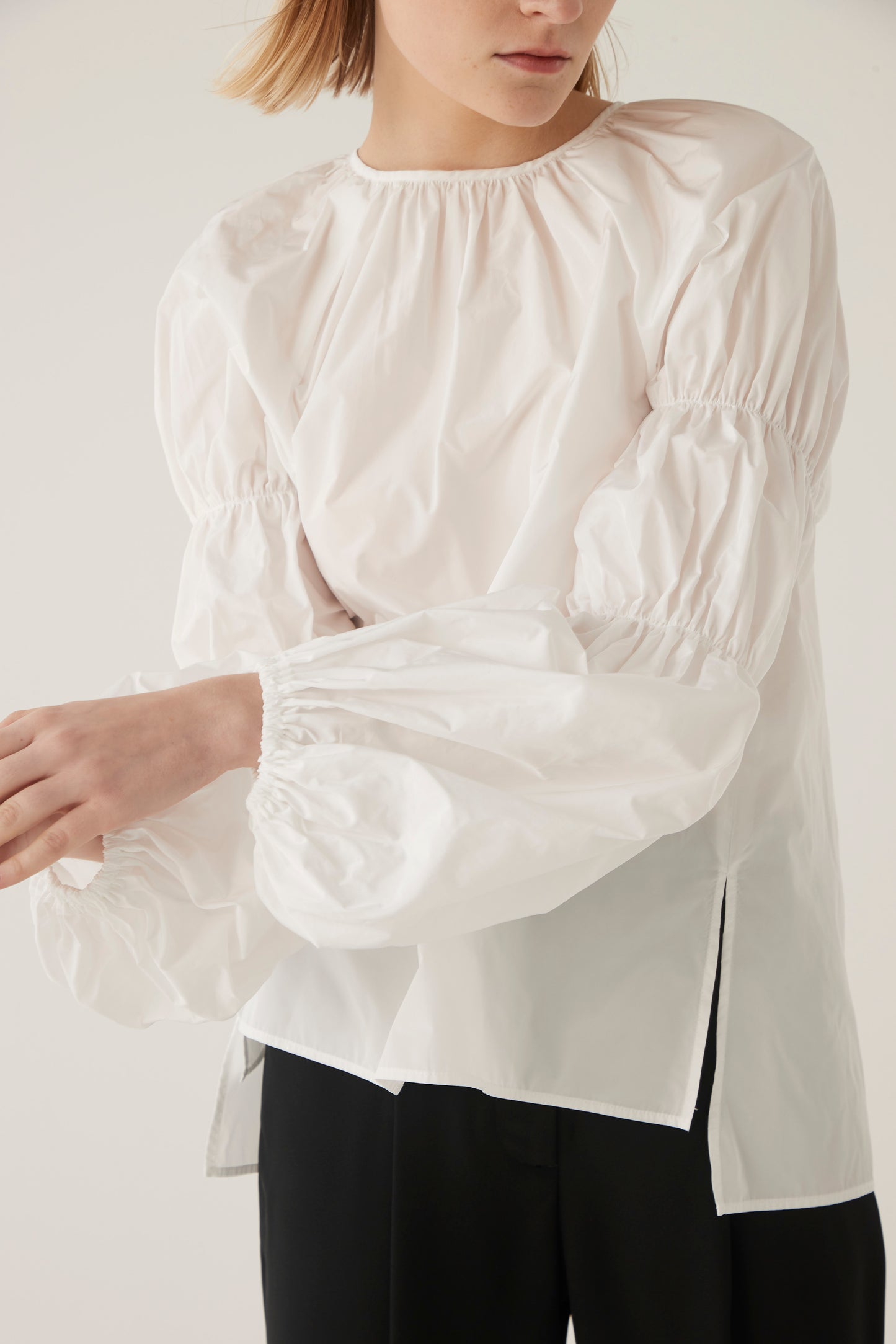 Raglan Tripleapuff Sleeve Blouse