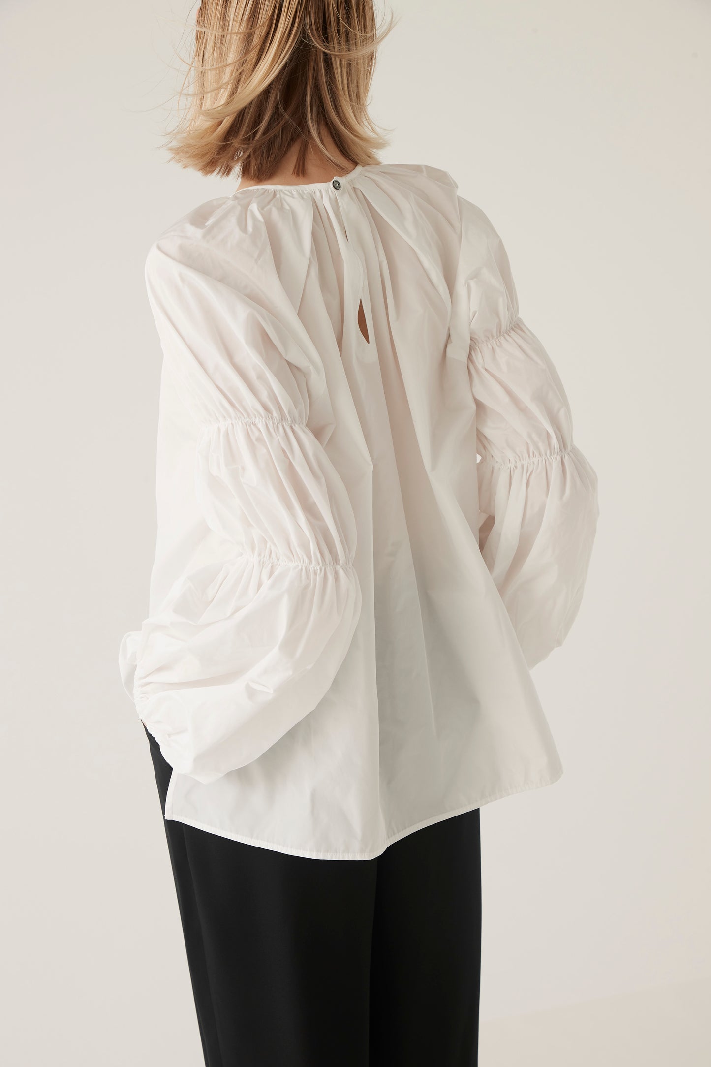 Raglan Tripleapuff Sleeve Blouse