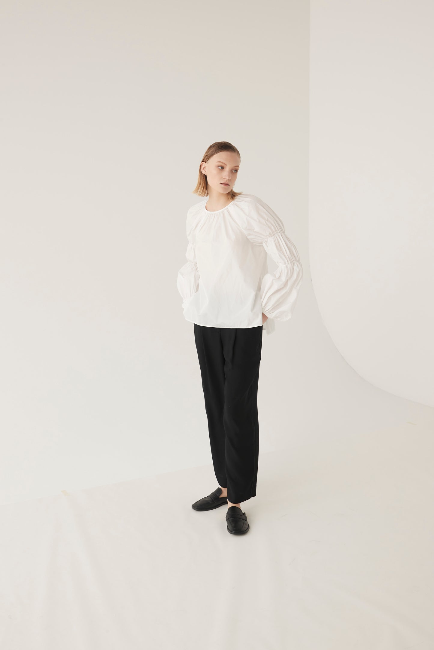 Raglan Tripleapuff Sleeve Blouse