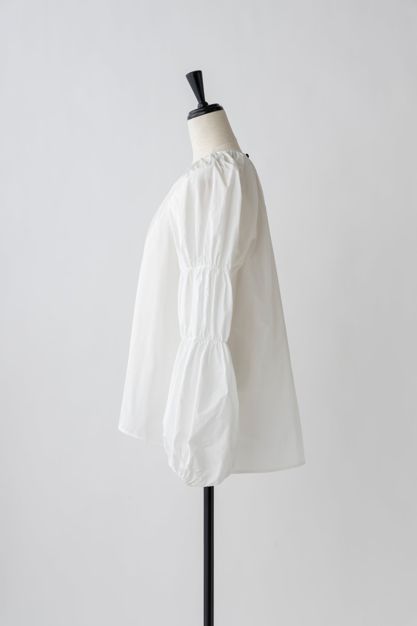 Raglan Tripleapuff Sleeve Blouse