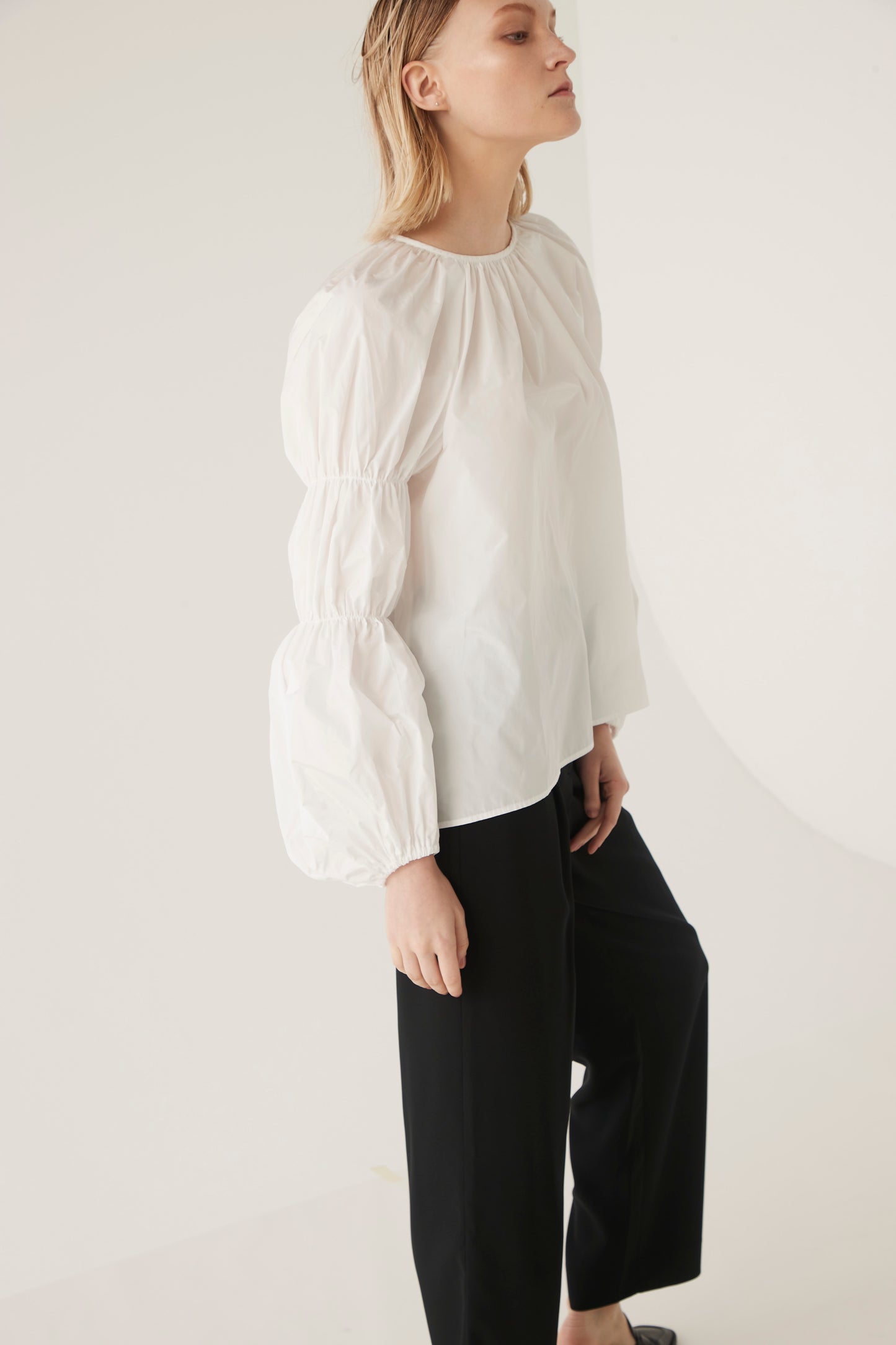 Raglan Tripleapuff Sleeve Blouse