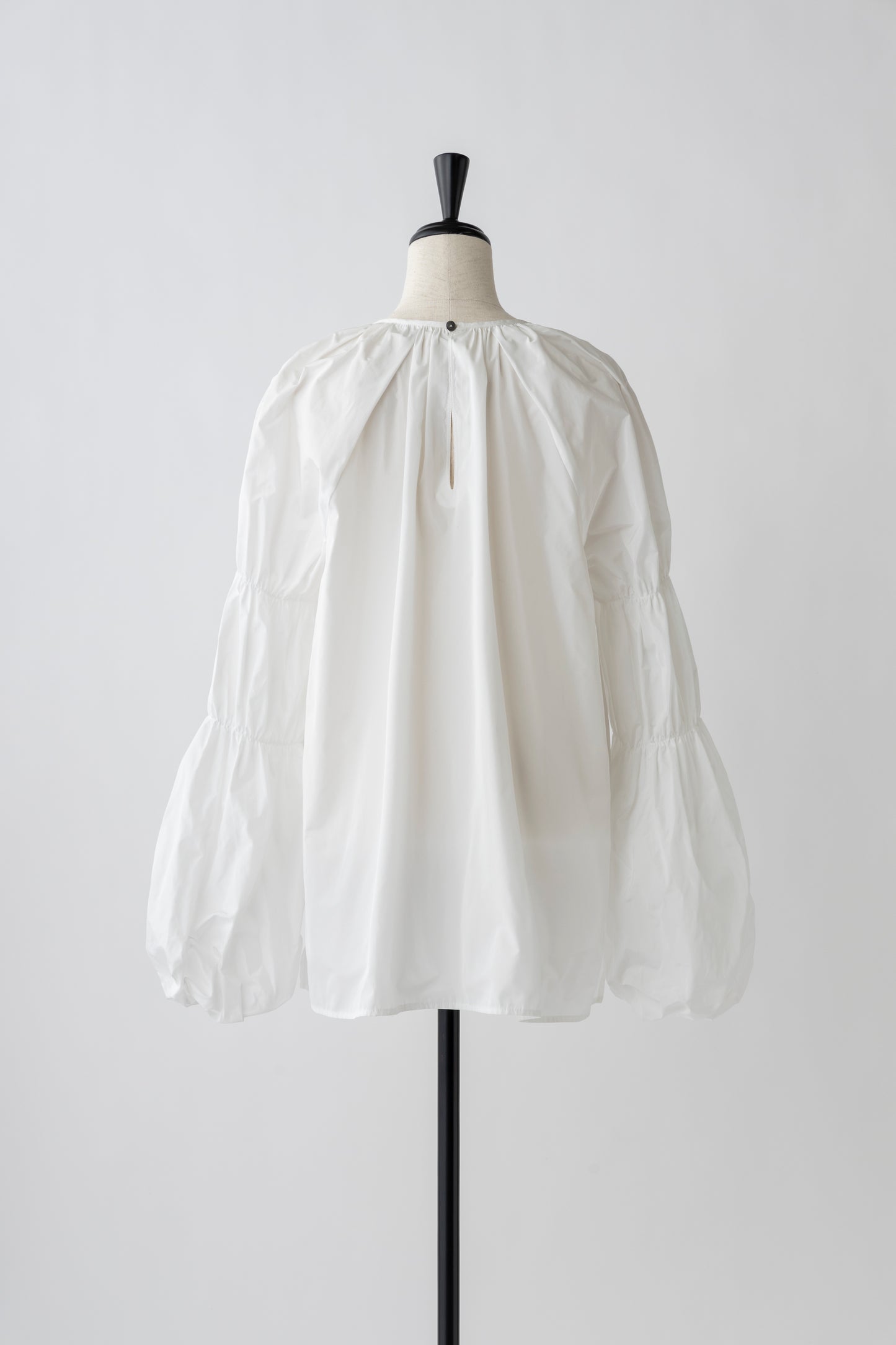 Raglan Tripleapuff Sleeve Blouse