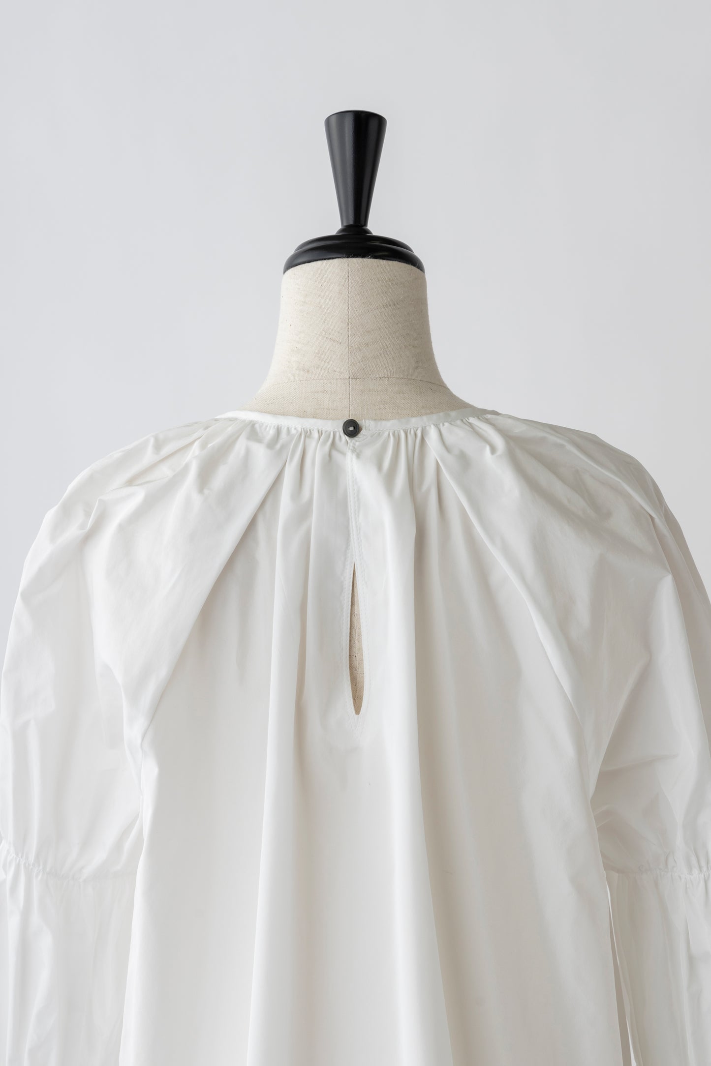 Raglan Tripleapuff Sleeve Blouse