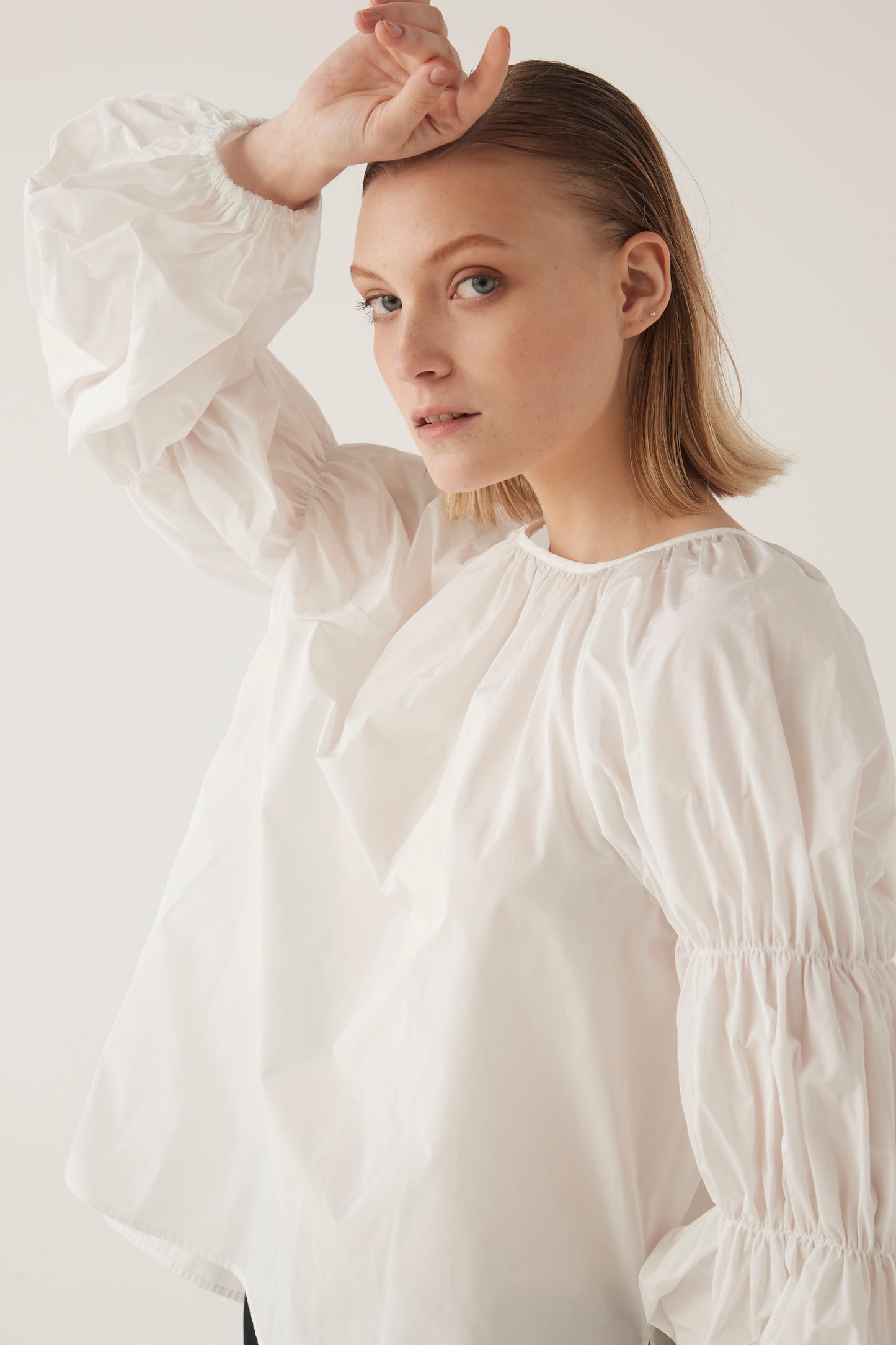 Raglan Tripleapuff Sleeve Blouse