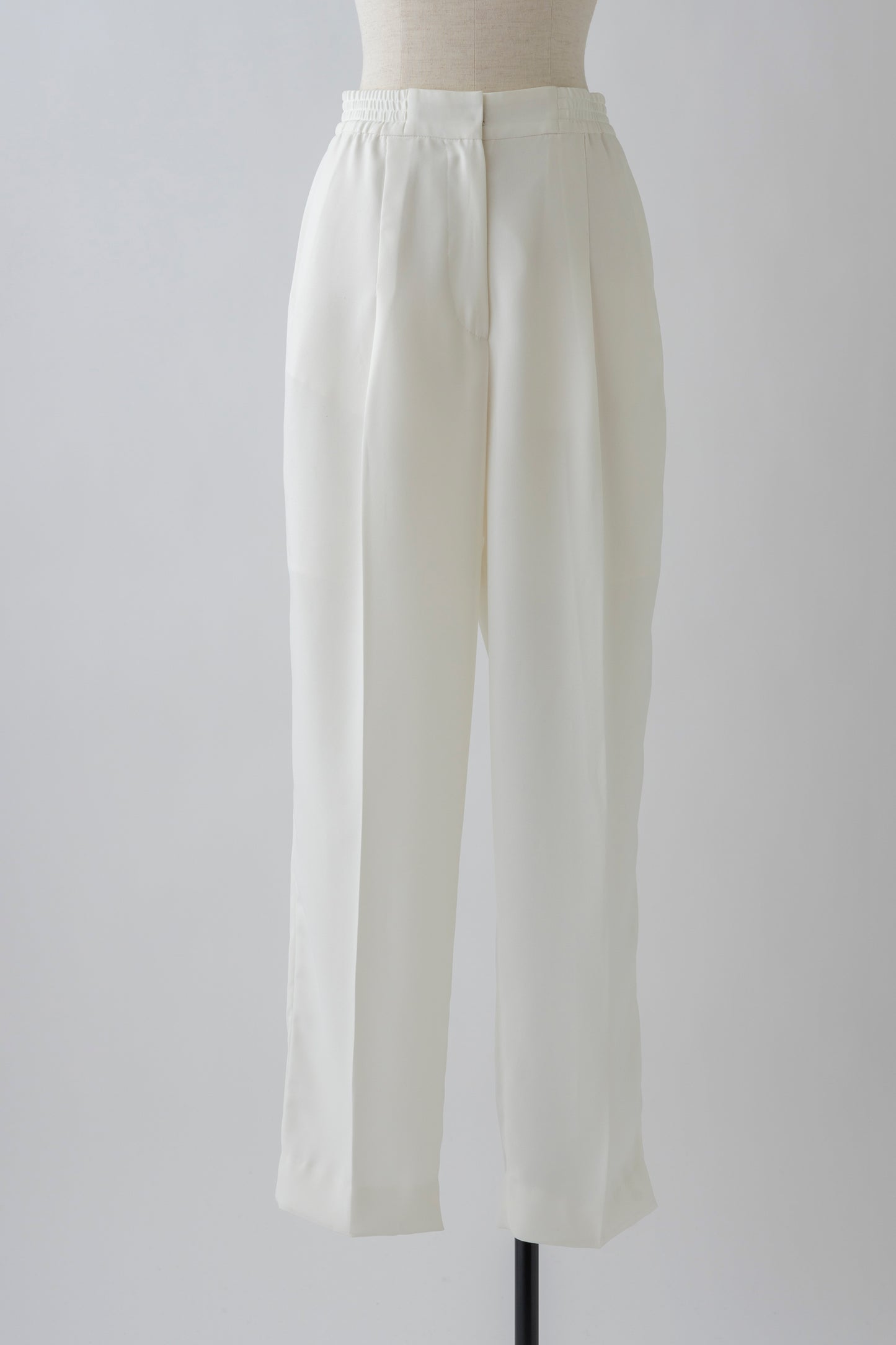 Soft Tapered Trouser