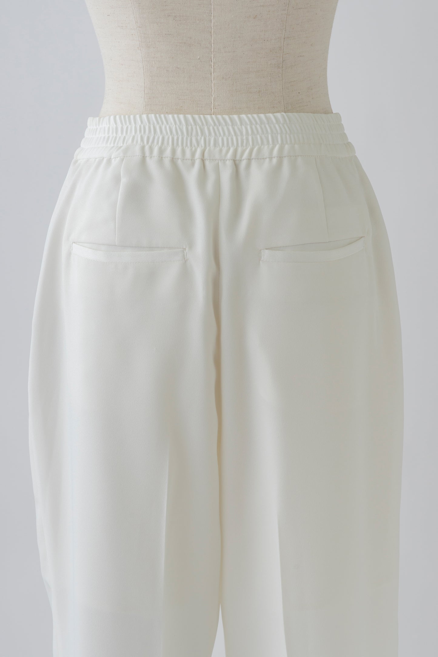 Soft Tapered Trouser
