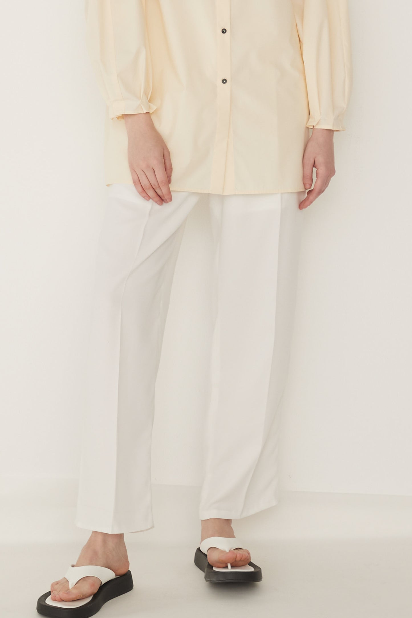 Soft Tapered Trouser