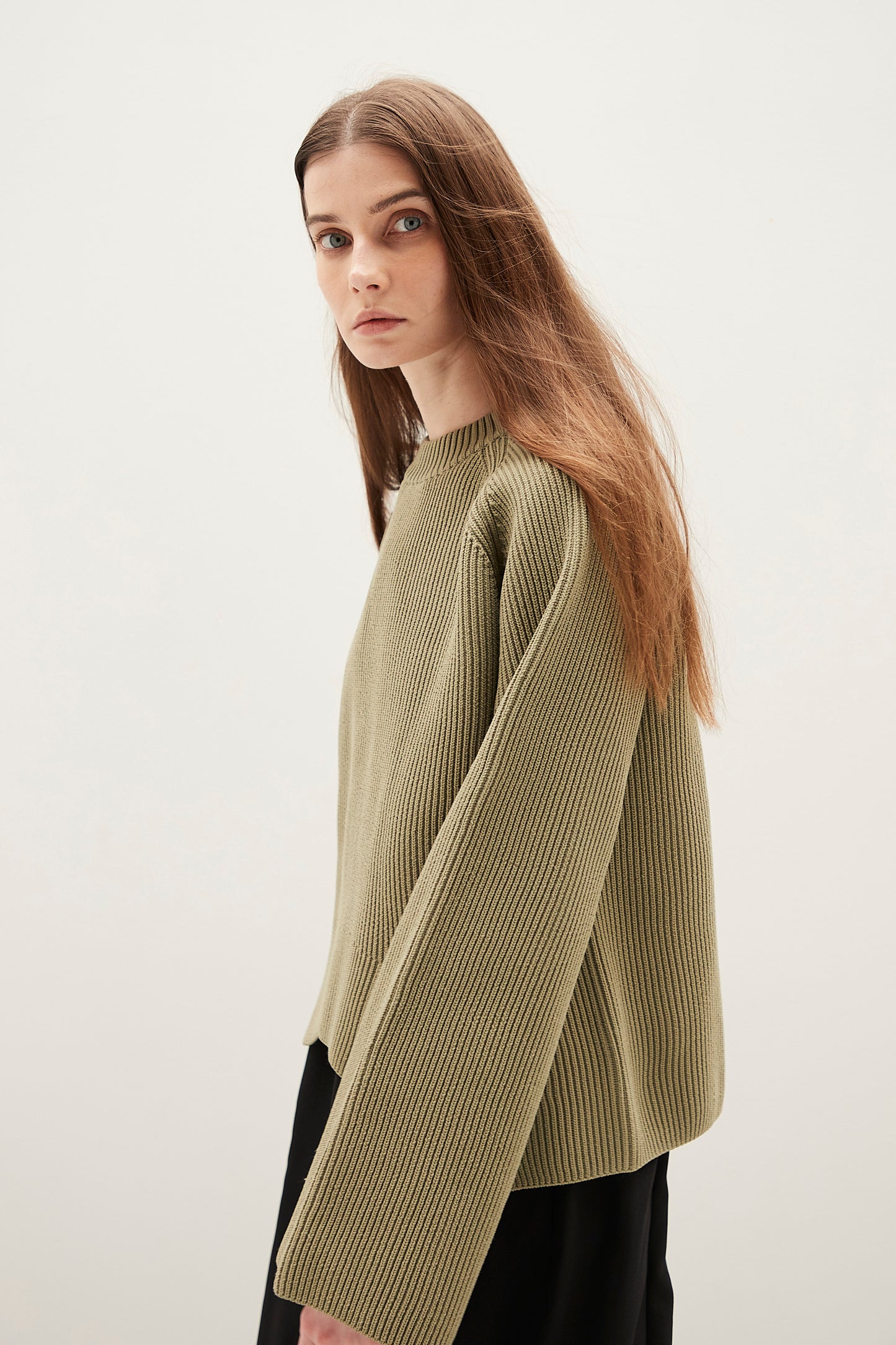 Flared sleeve Knit