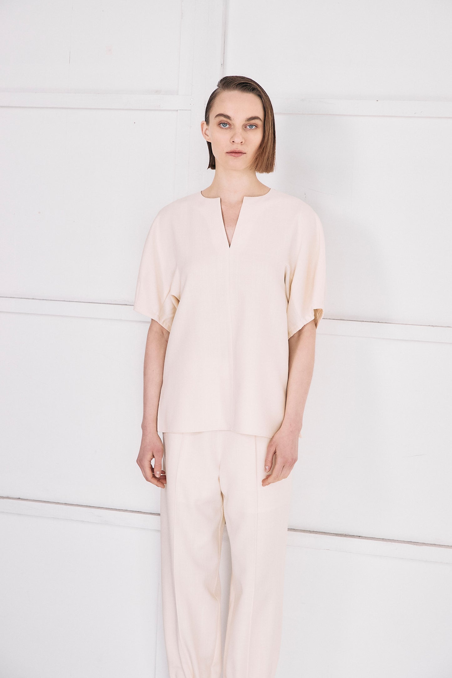 Luster keyneck shortsleeve Blouse-EGG YELLOW