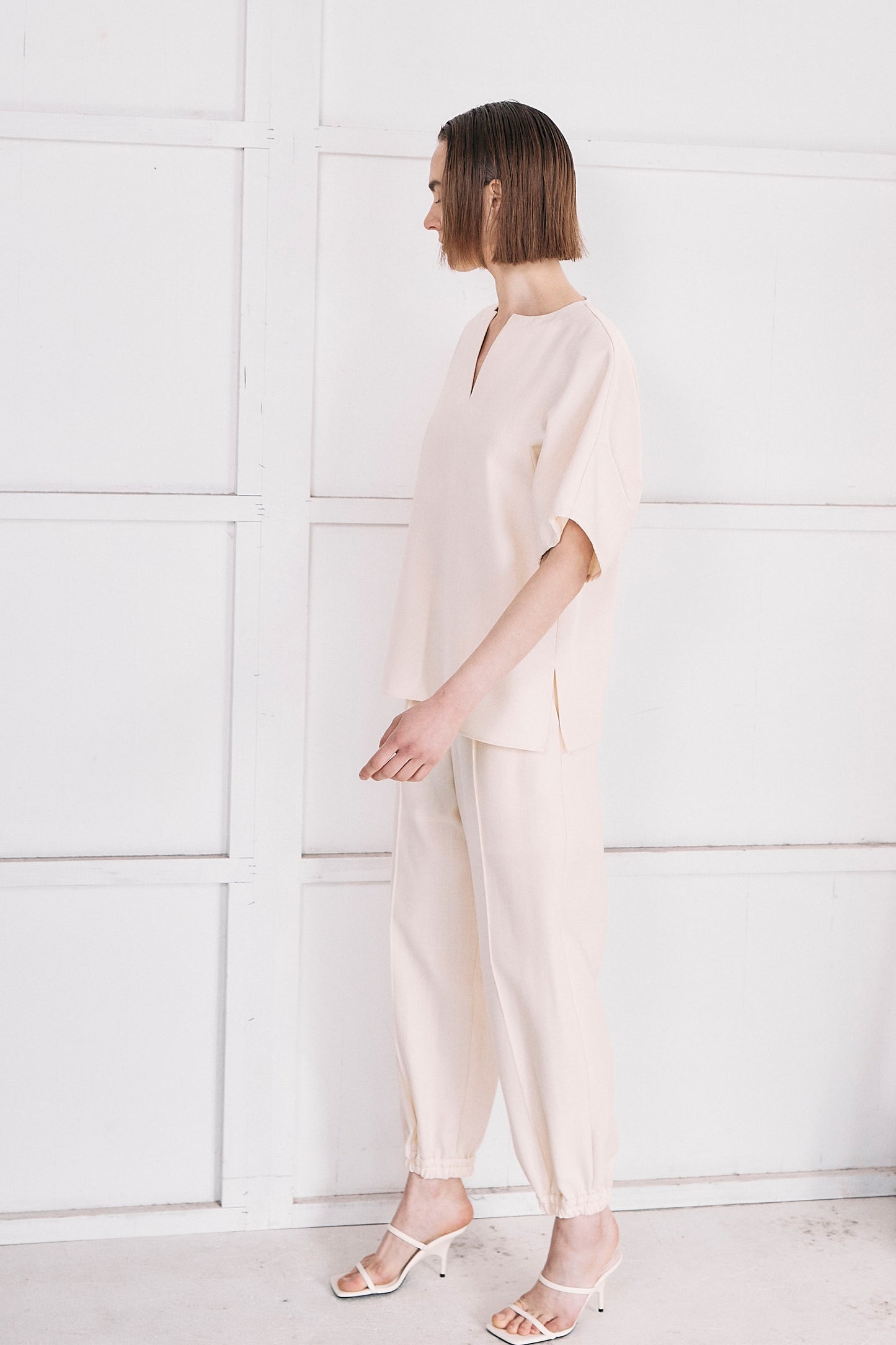 Luster keyneck shortsleeve Blouse-EGG YELLOW