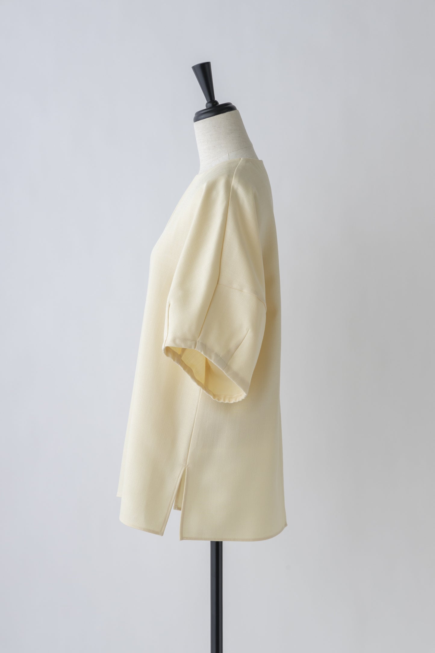 Luster keyneck shortsleeve Blouse-EGG YELLOW