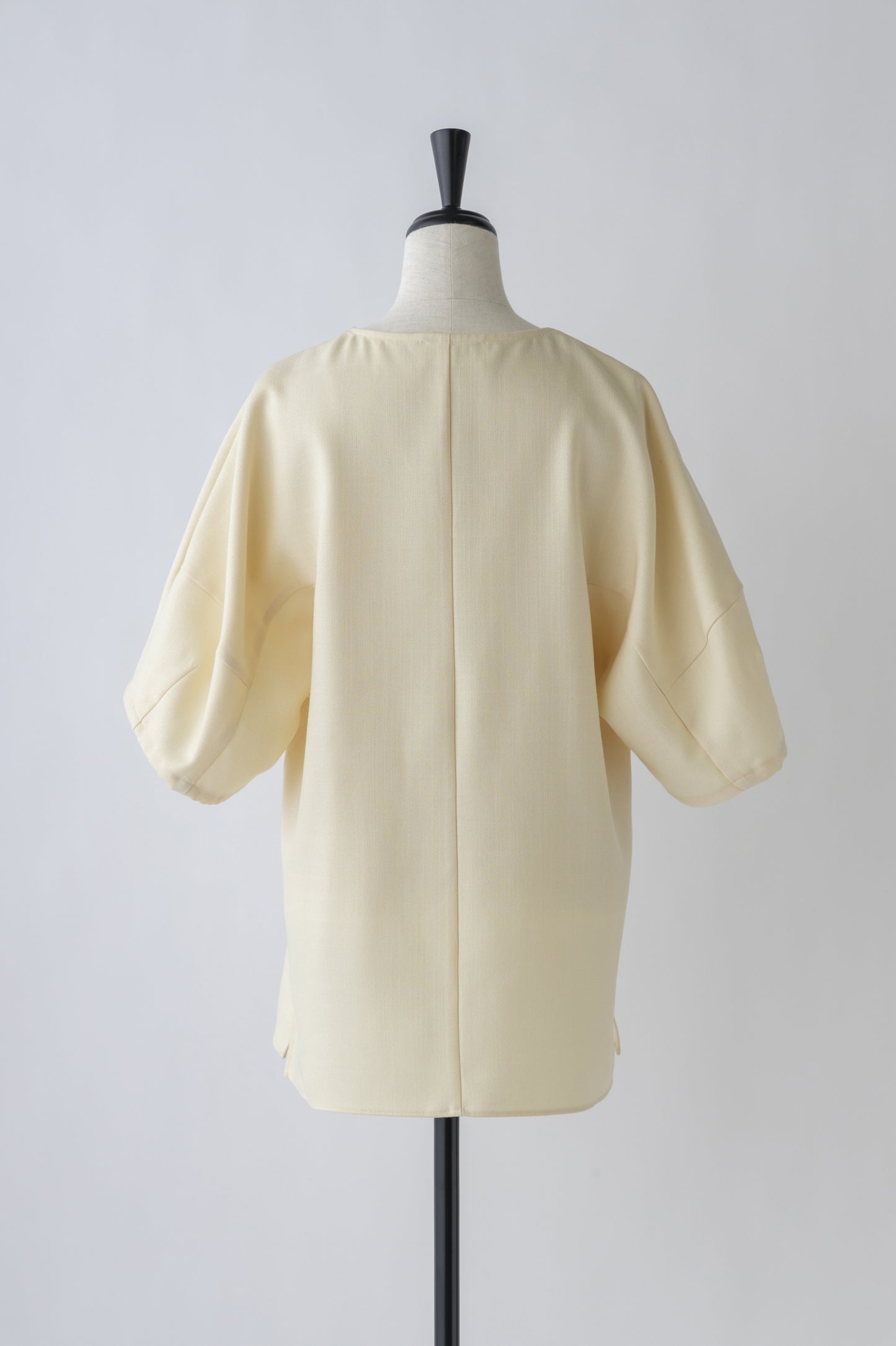 Luster keyneck shortsleeve Blouse-EGG YELLOW