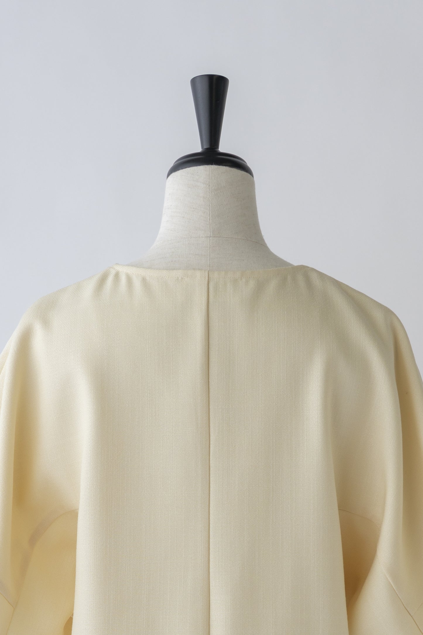 Luster keyneck shortsleeve Blouse-EGG YELLOW