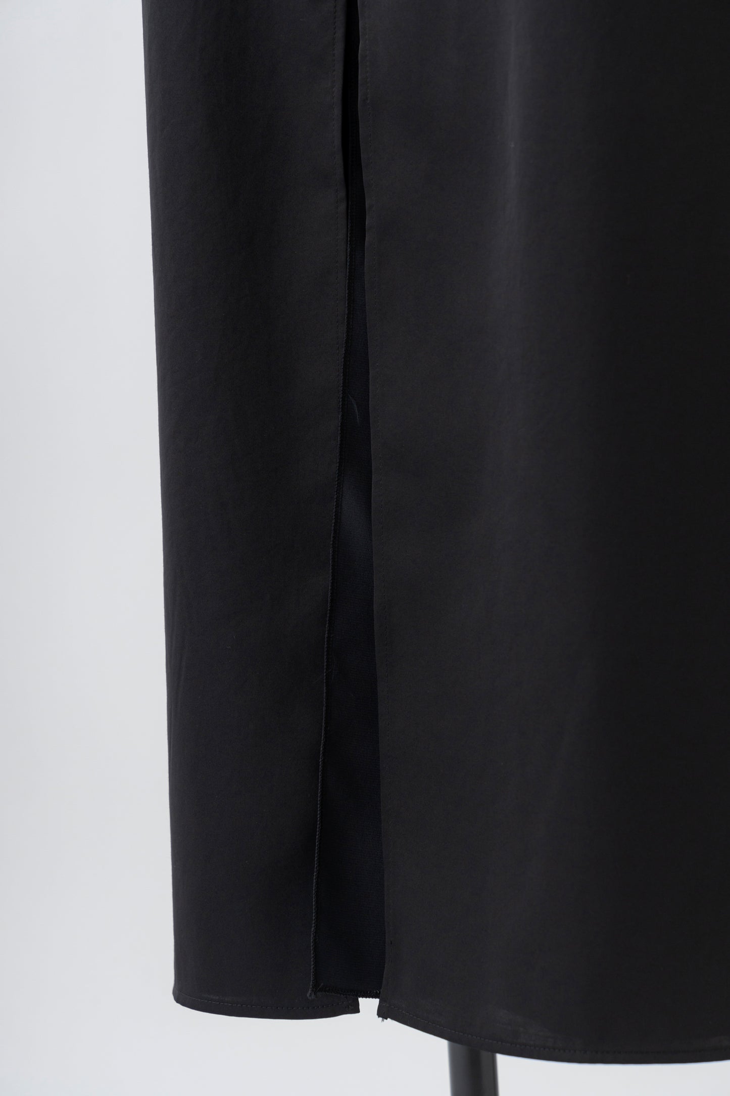 W Slit Maxi Tight Skirt-BLACK