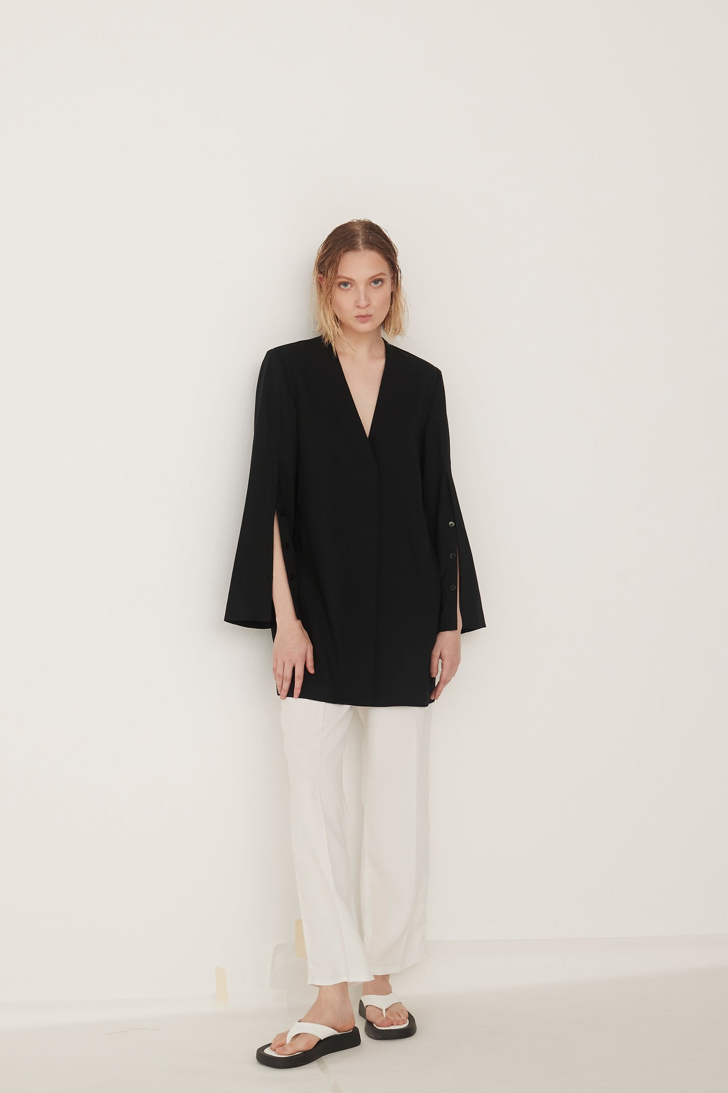 Slit Sleeves V-neck Jacket-BLACK