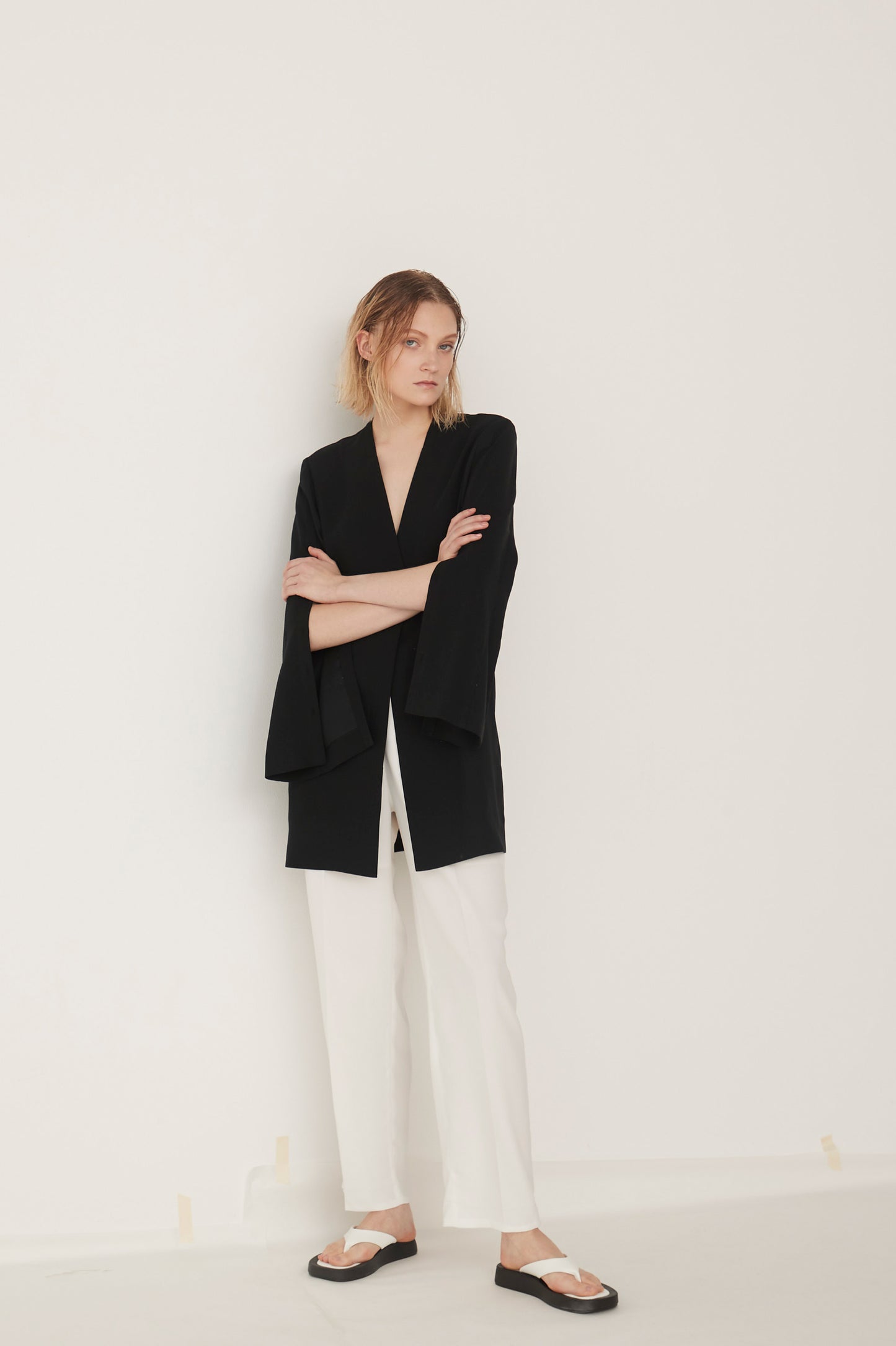 Slit Sleeves V-neck Jacket-BLACK