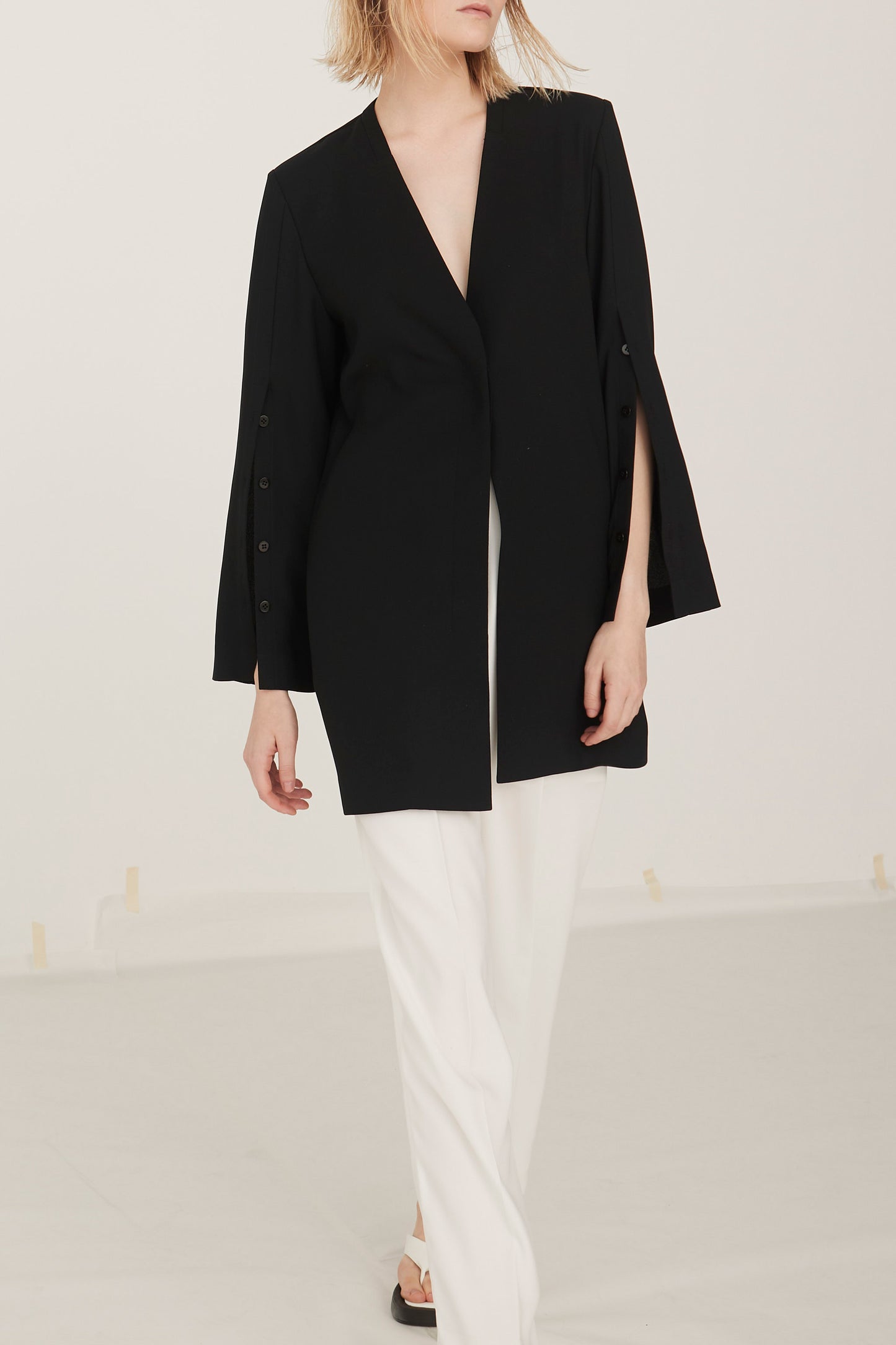 Slit Sleeves V-neck Jacket-BLACK