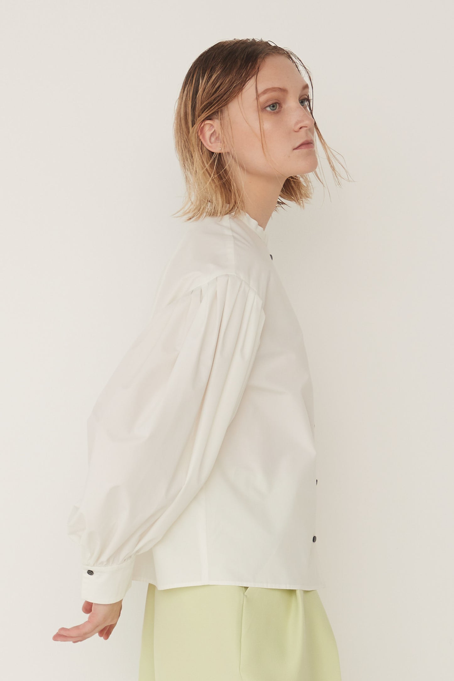 Standcollar Tucked Sleeve Blouse-WHITE