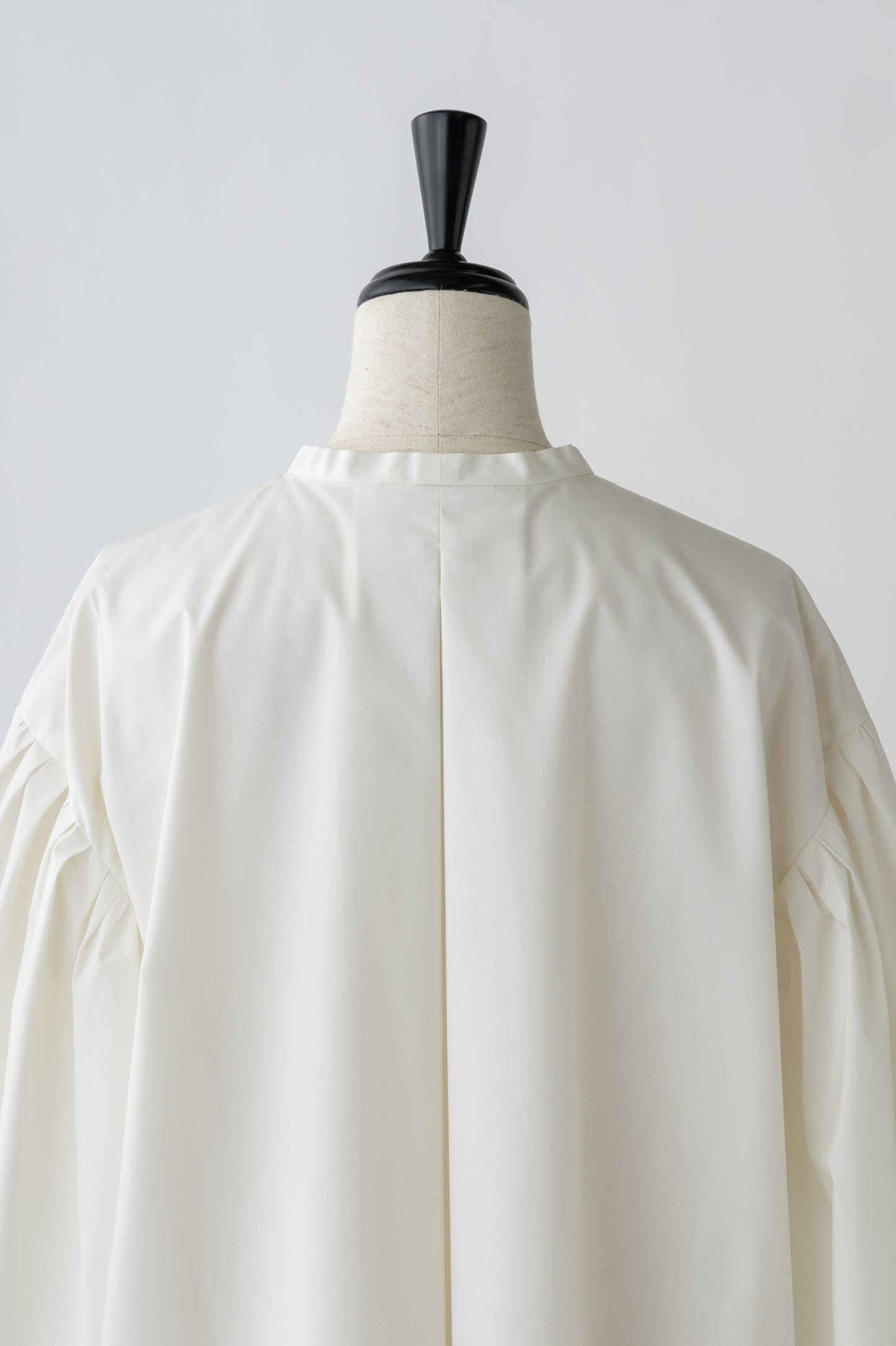 Standcollar Tucked Sleeve Blouse-WHITE