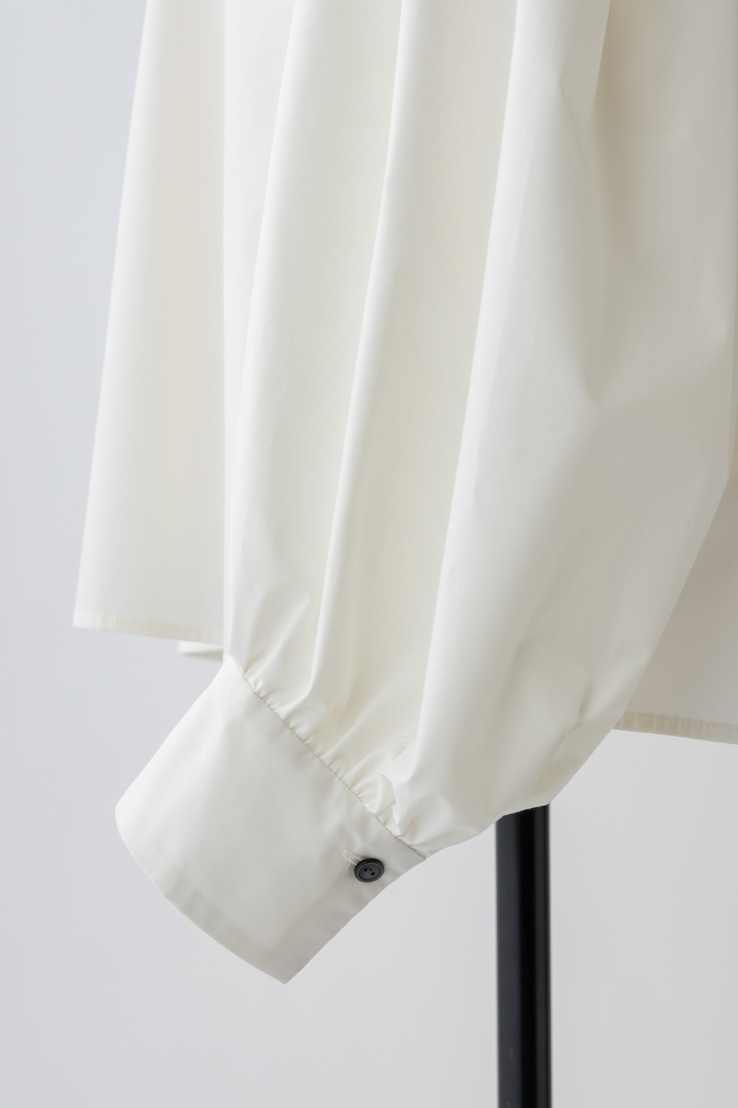 Standcollar Tucked Sleeve Blouse-WHITE