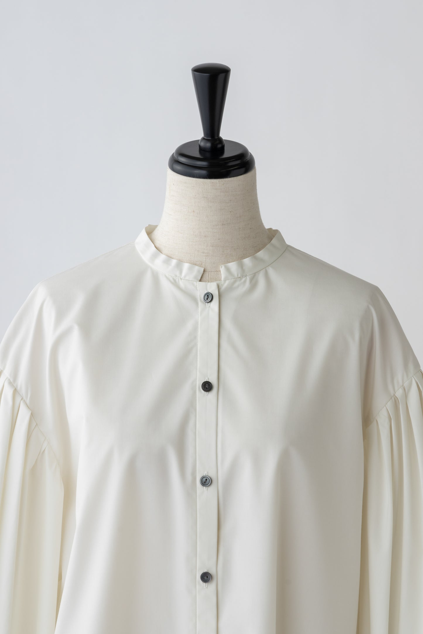 Standcollar Tucked Sleeve Blouse-WHITE